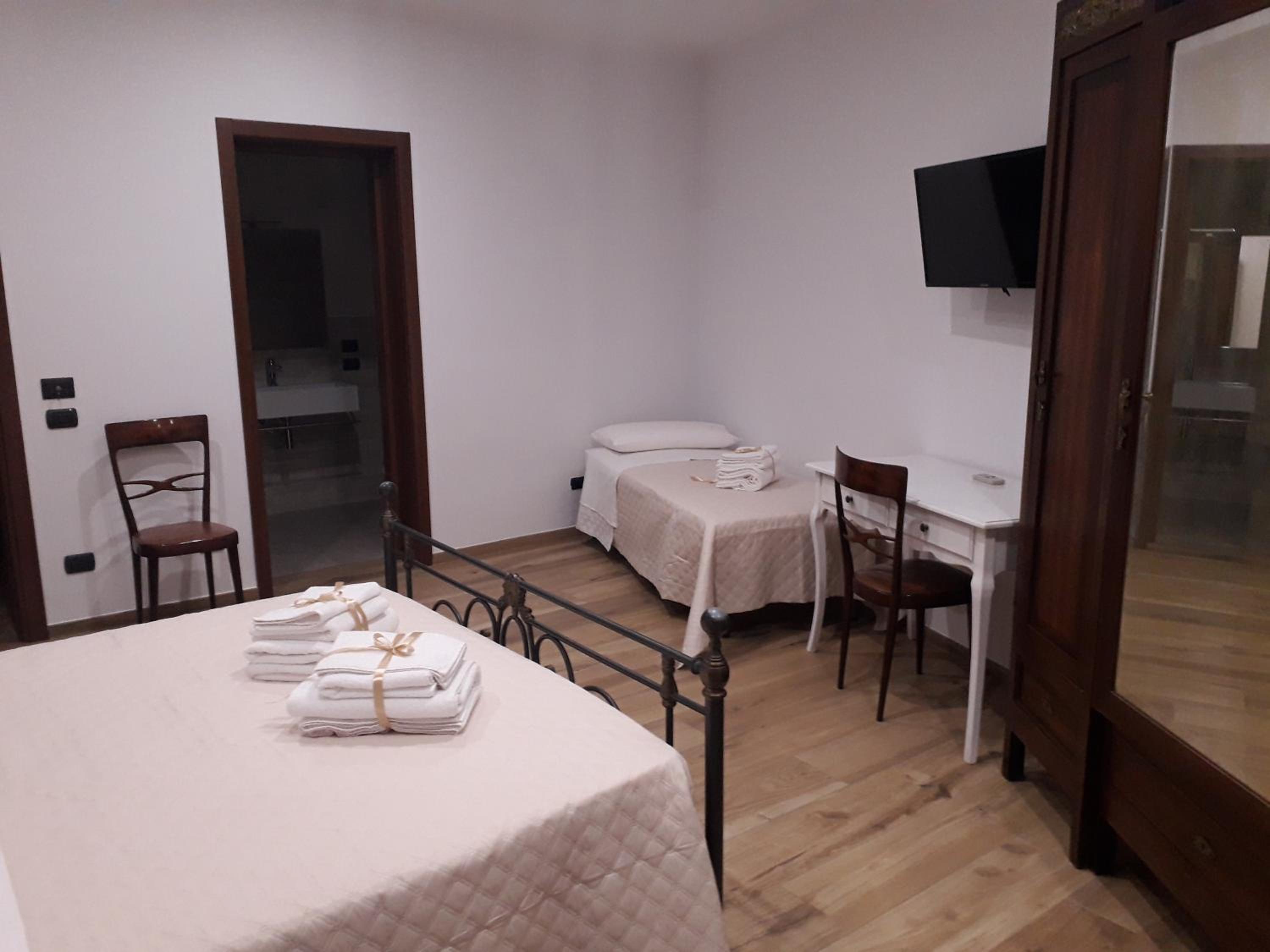 Queen Room