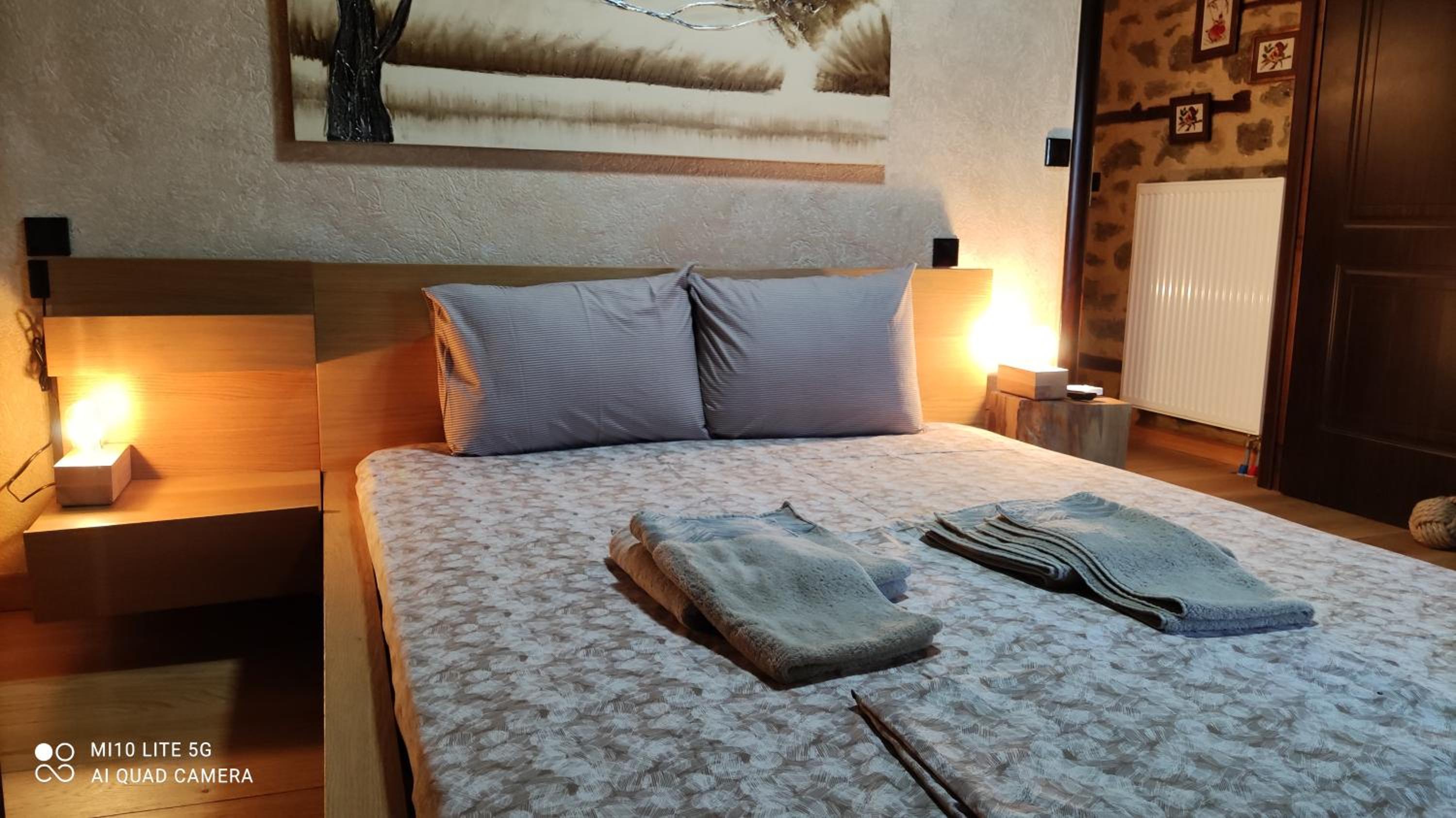 Two-Bedroom House - Photo 9