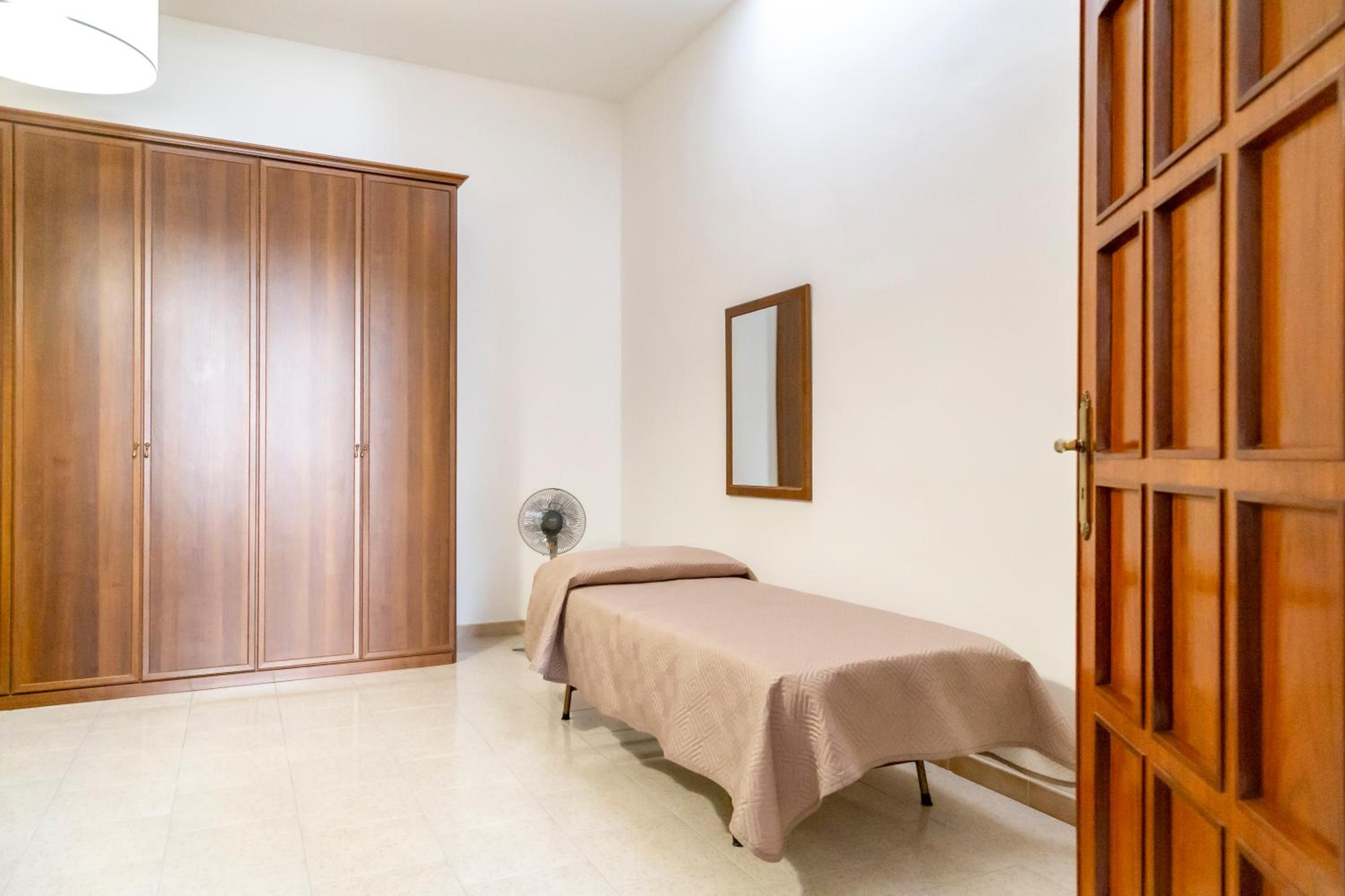 One-Bedroom House - Photo 1
