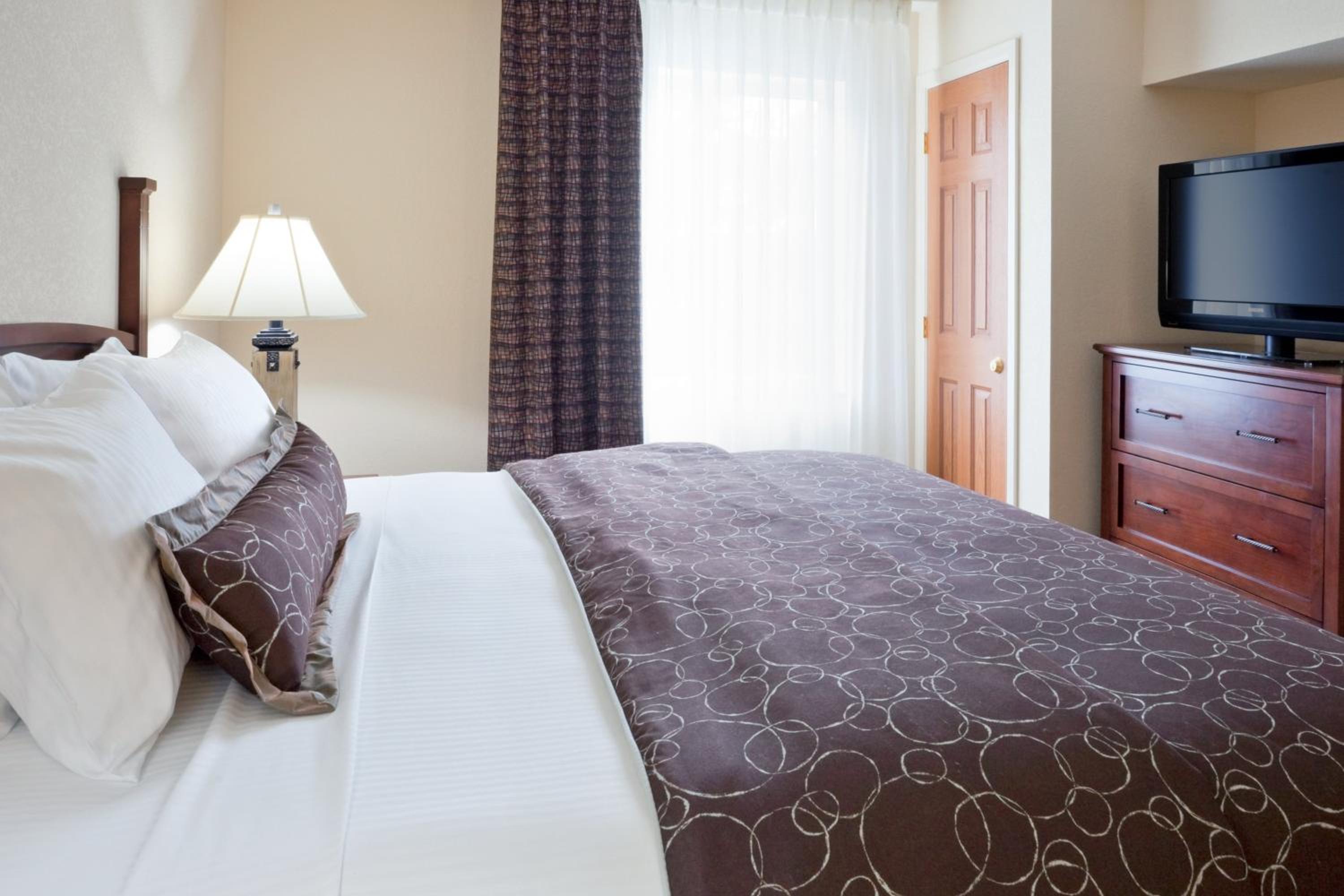 Studio Suite With Two Queen Beds - Photo 1