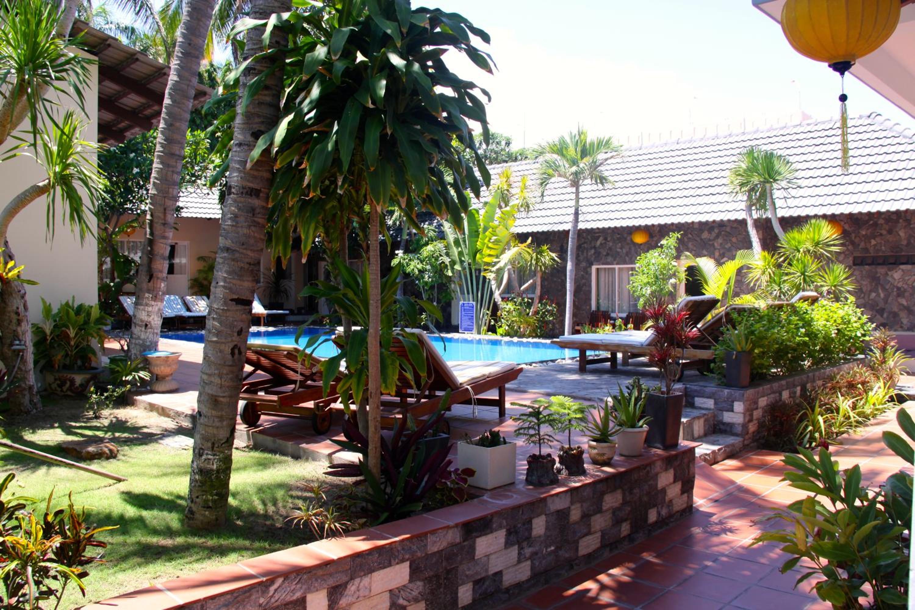 Triple Room with Pool View photo 3