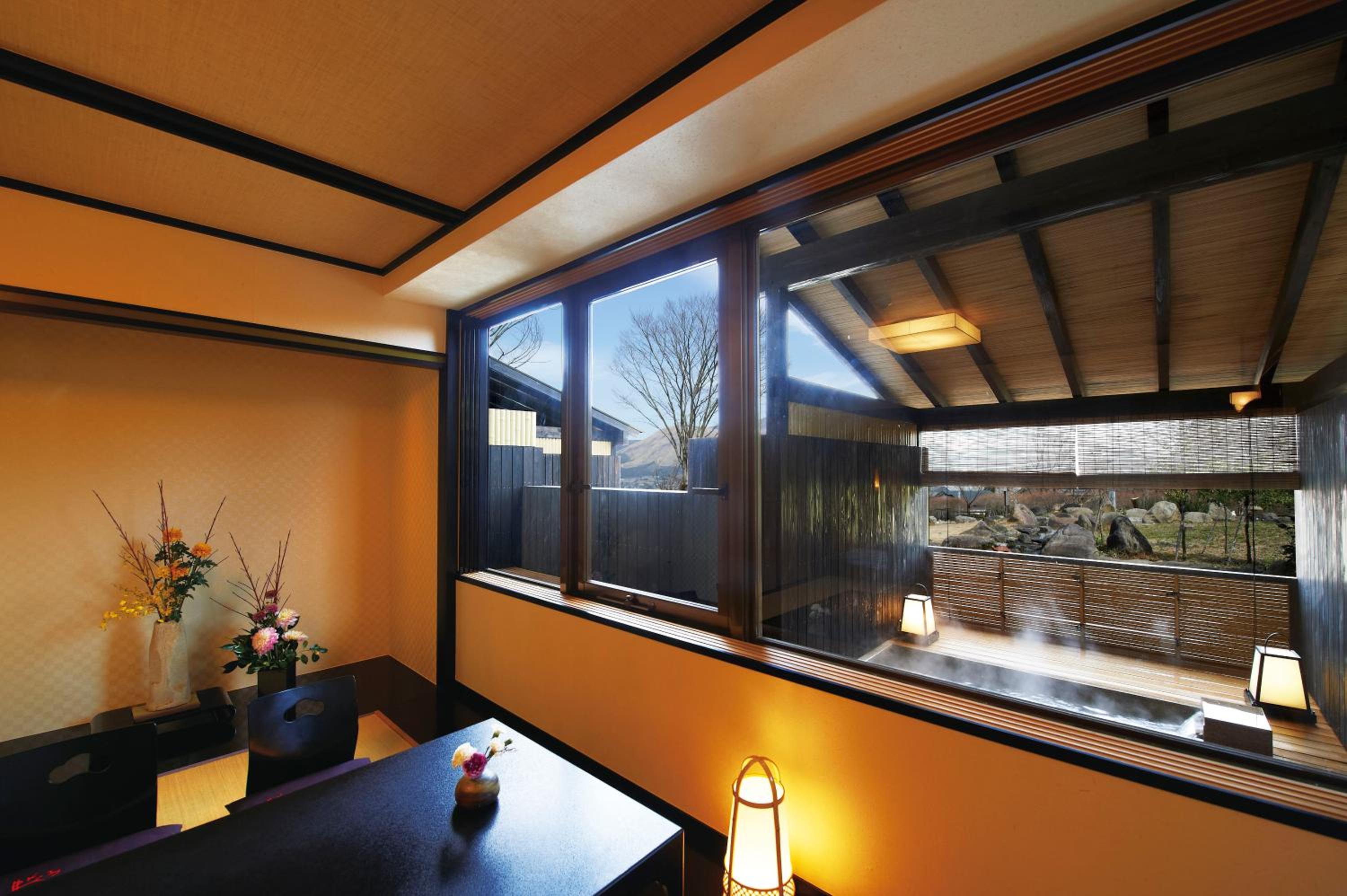 Deluxe Room with Tatami Area and Open-Air Bath photo 2