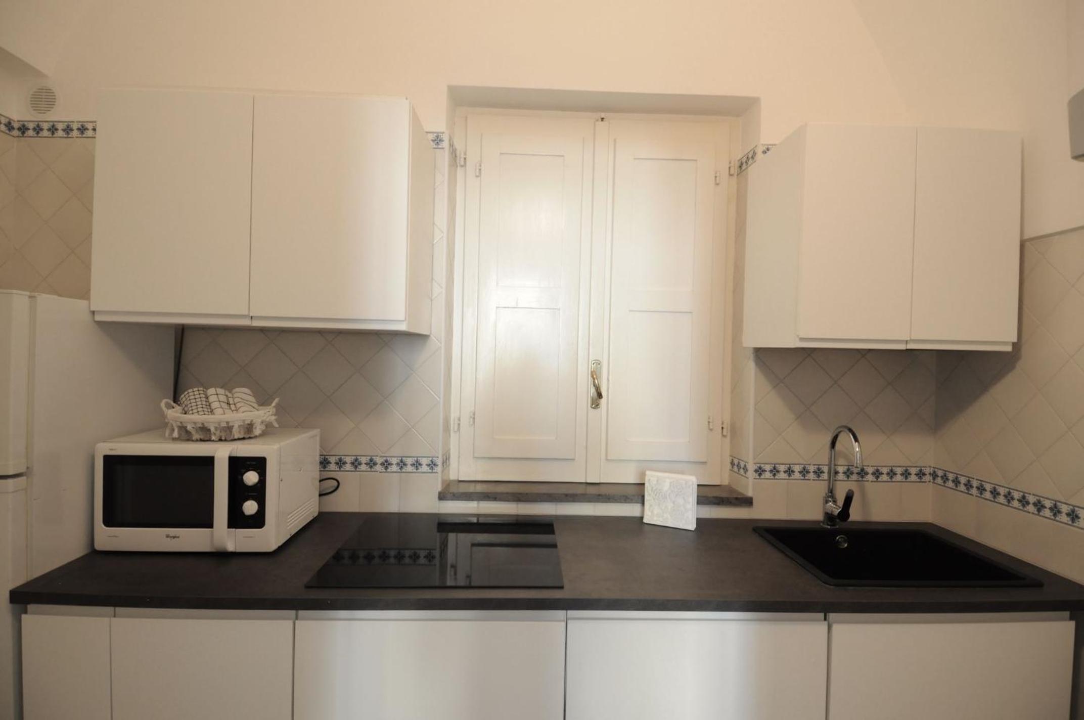 One-Bedroom House - Photo 10