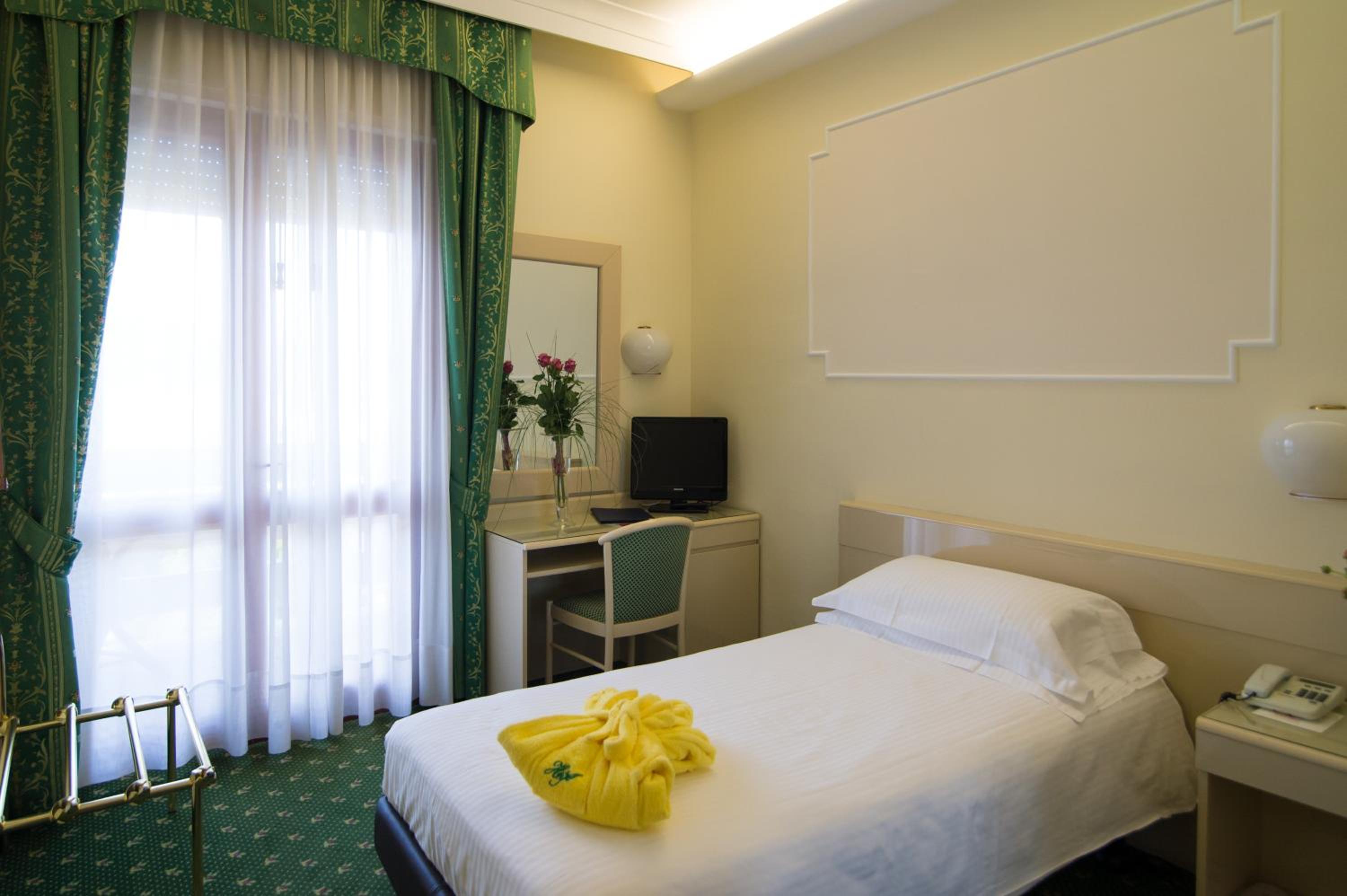 Comfort Single Room