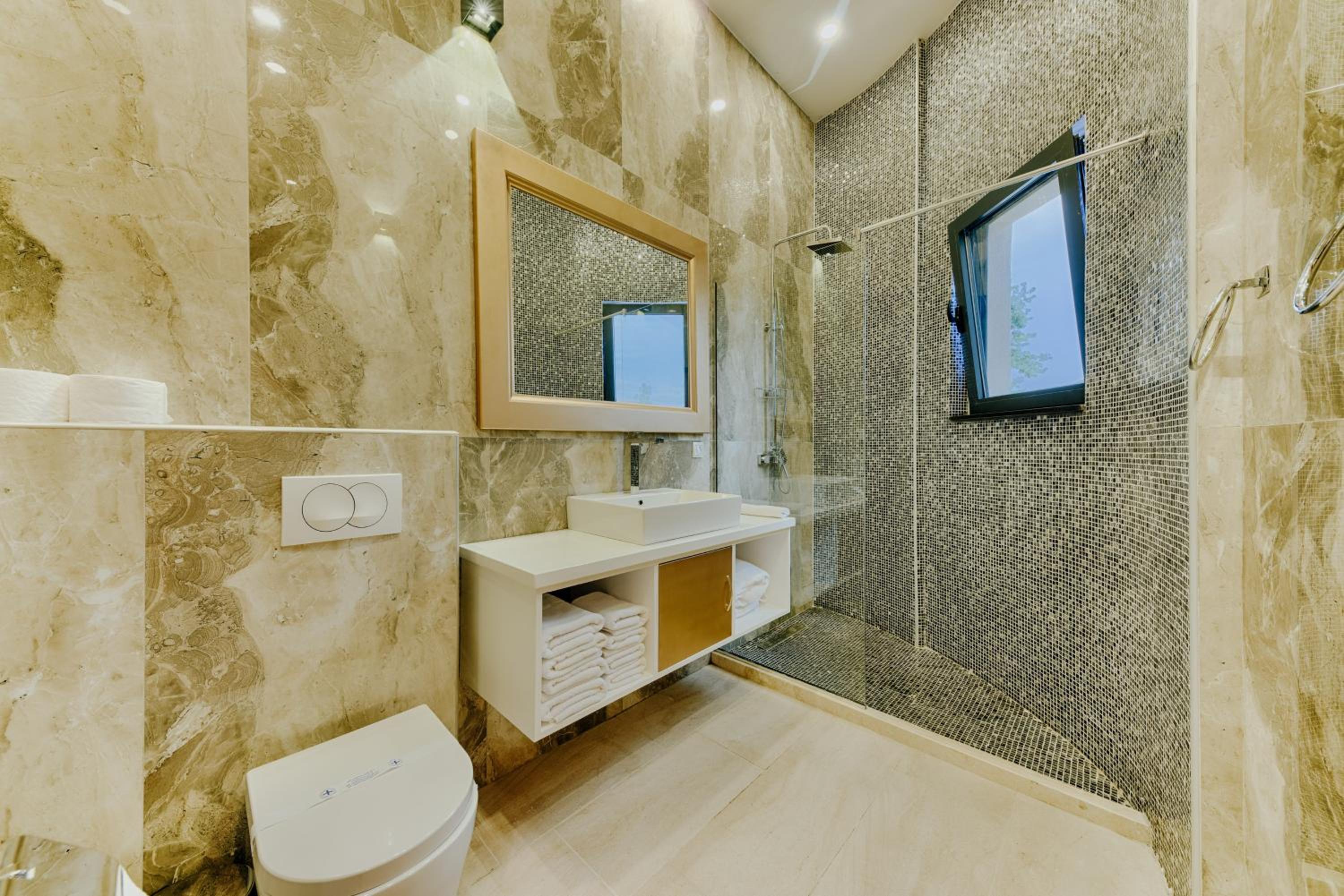 Triple Room with Balcony