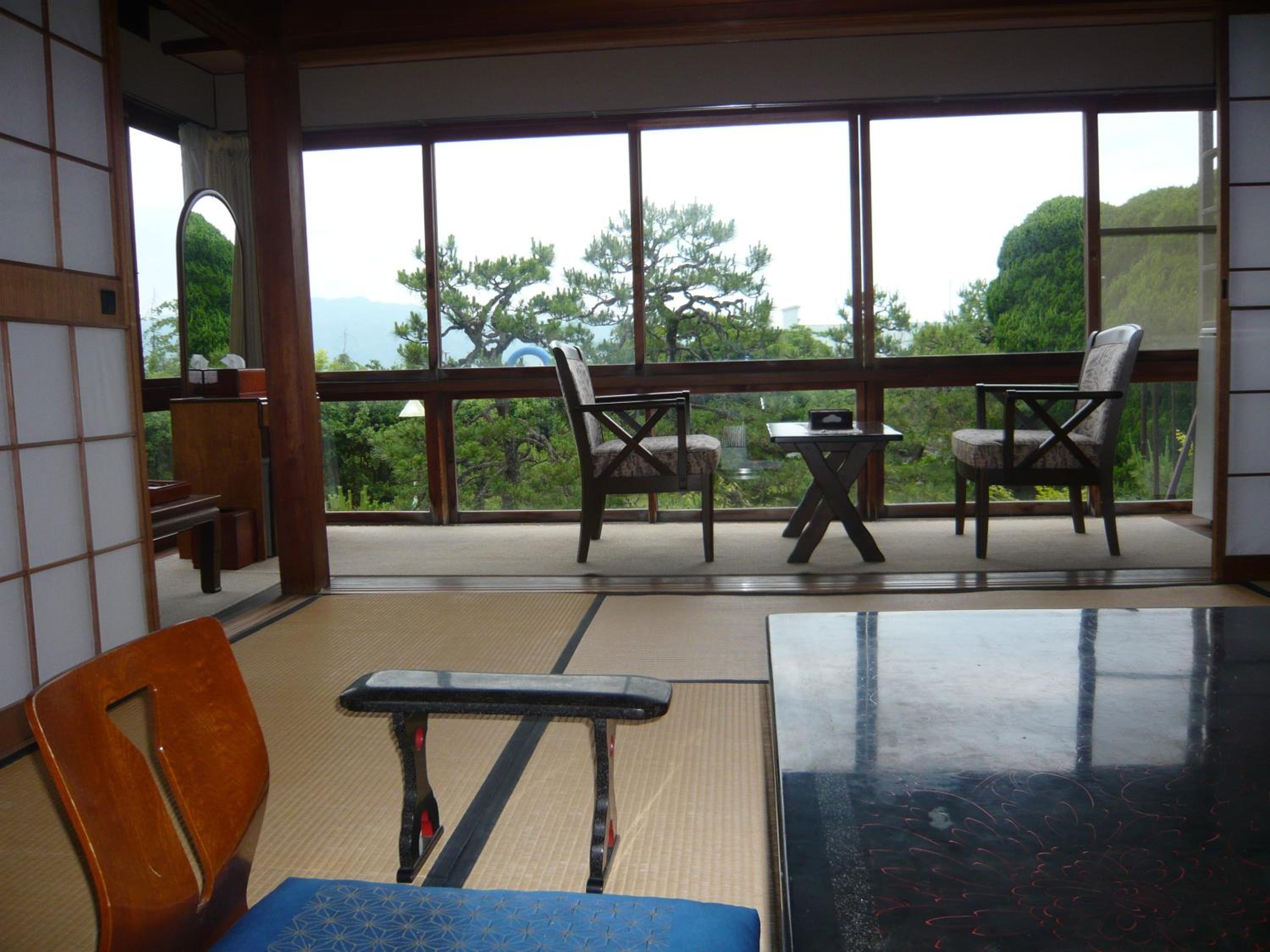 Japanese-Style Superior Room with Shared Bathroom photo 3