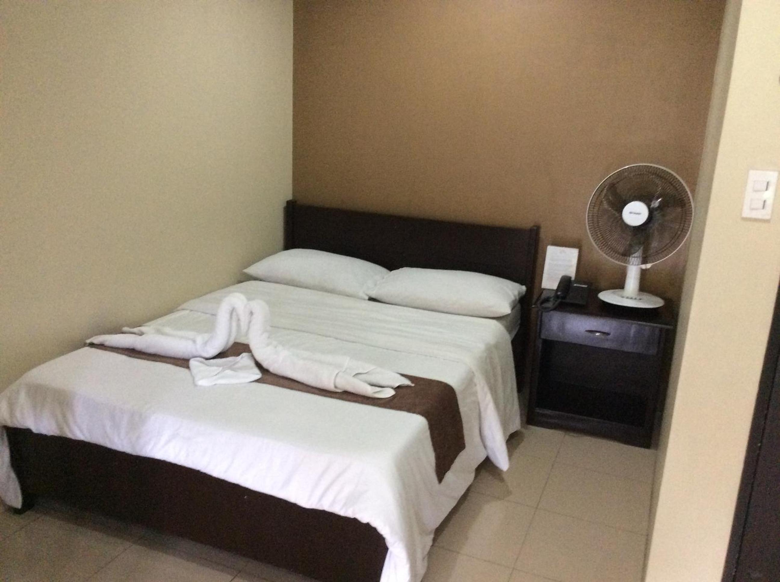 Standard Double Room - Photo 1