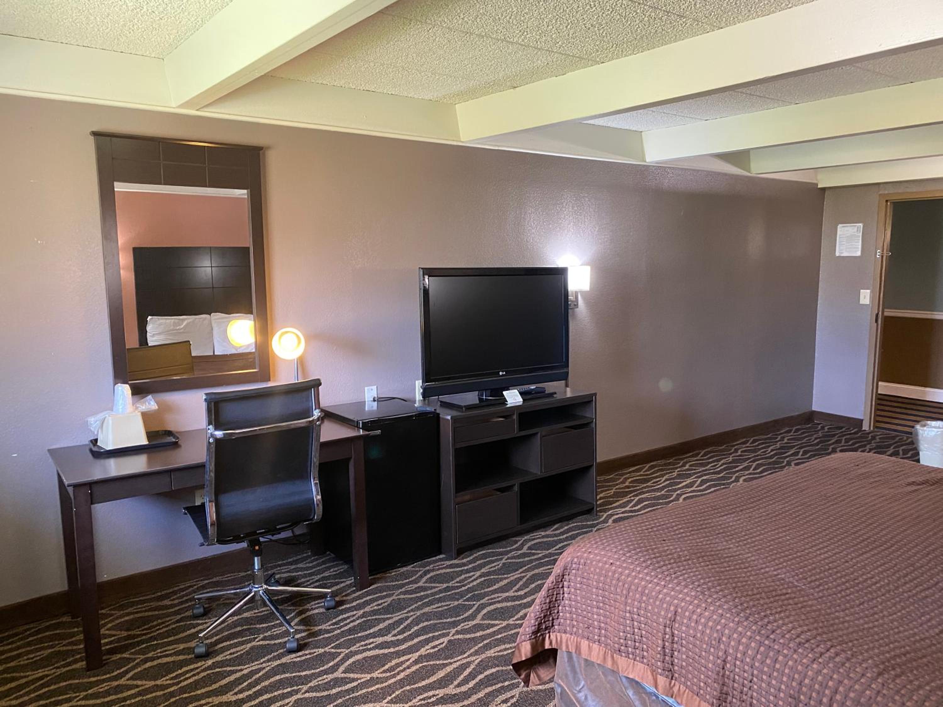 Superior King Suite photo 2