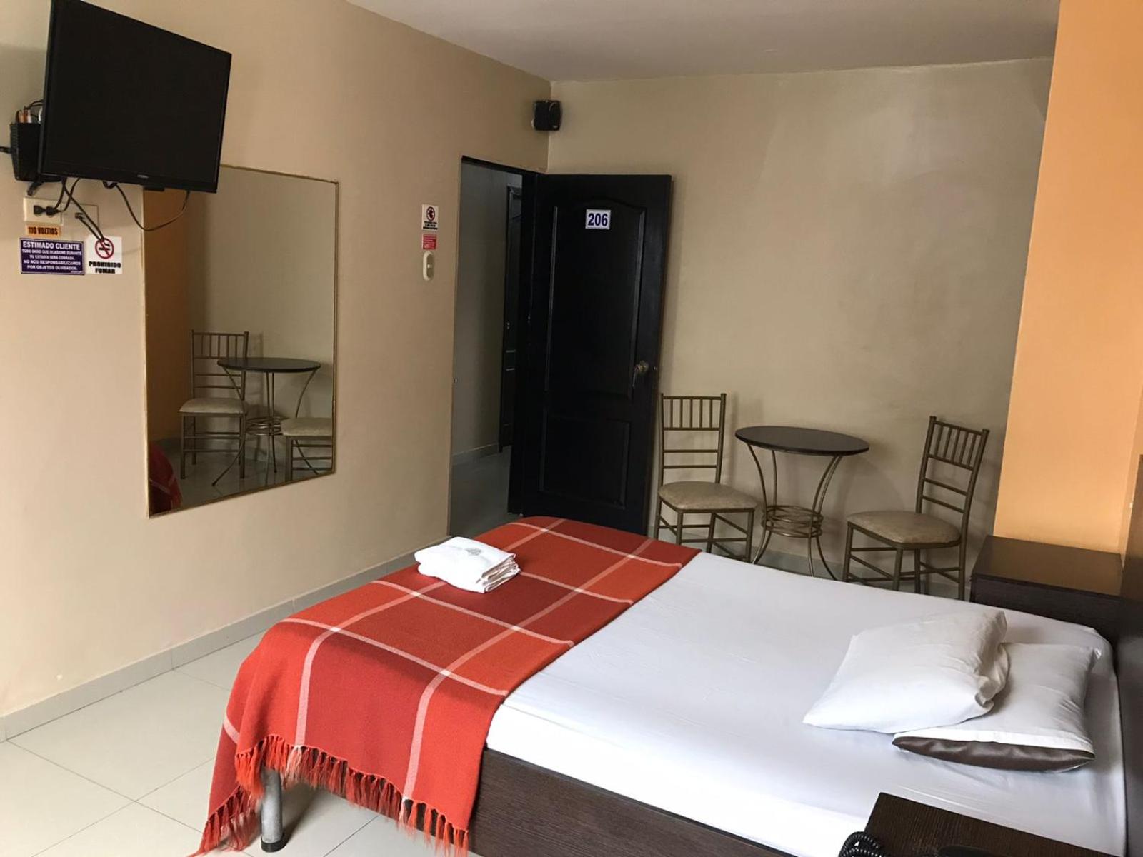 Economy Double Room photo 3