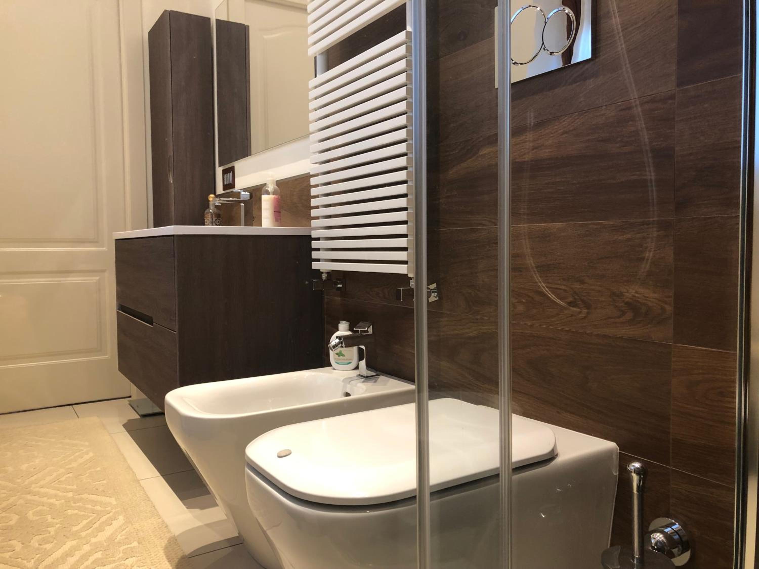 Twin Room With Private Bathroom photo 3