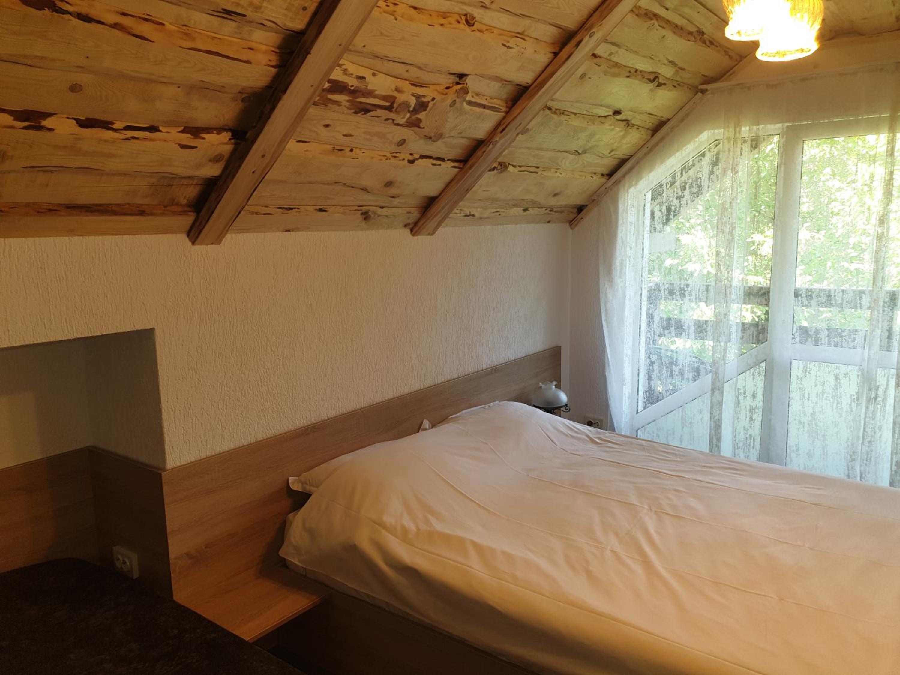 Two-Bedroom Apartment - Photo 8