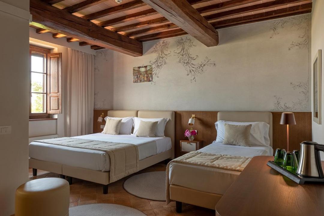 Large Double Room photo 1