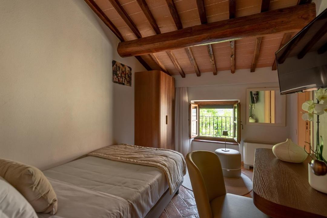 Budget Double Room photo 1