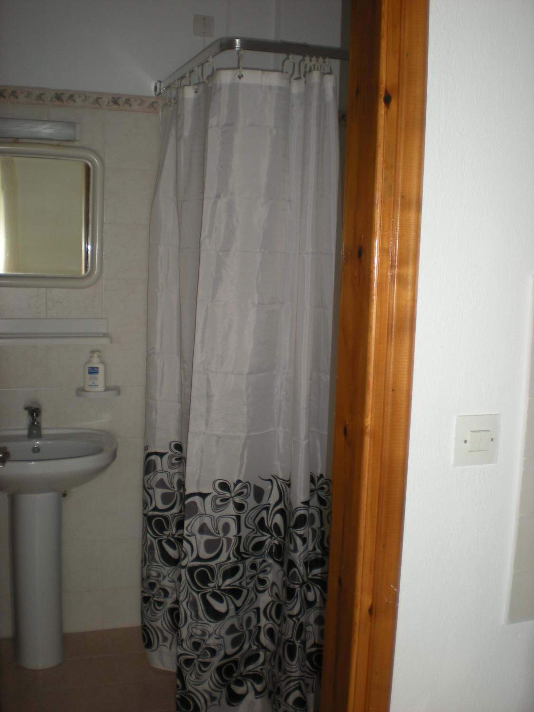 Standard Studio (3 Adults)