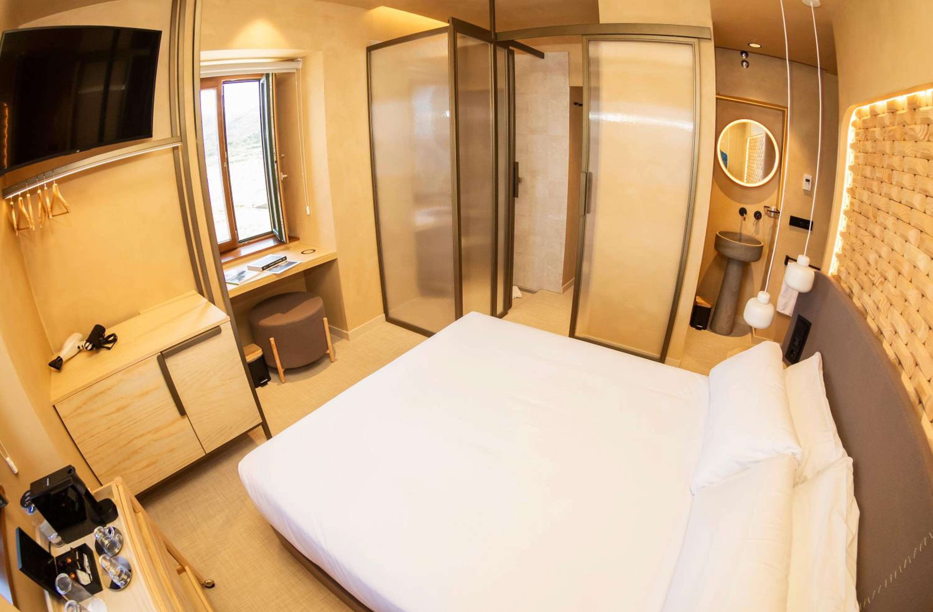 Deluxe Double Room - Photo 4