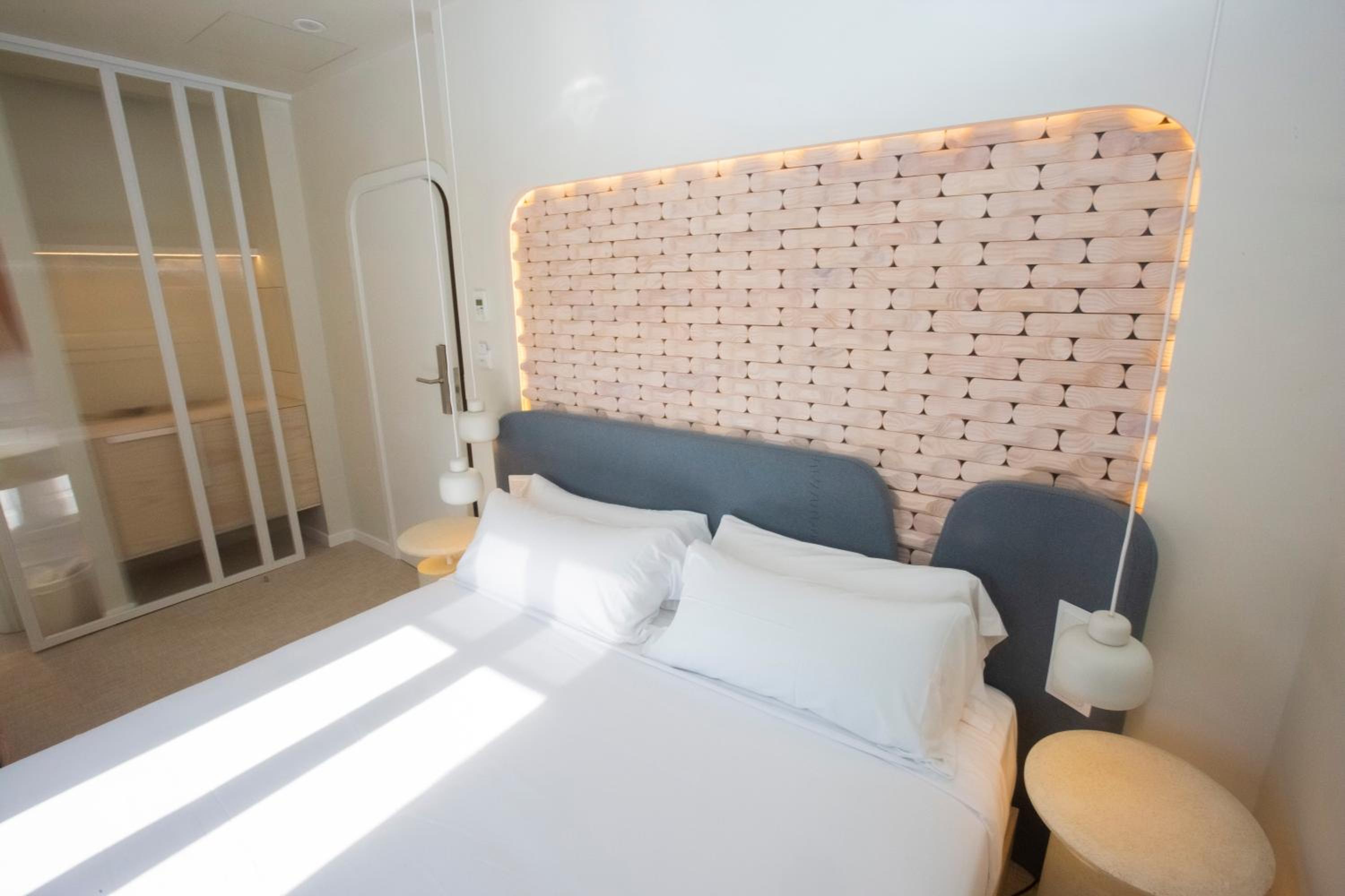 Standard Double Room - Photo 4