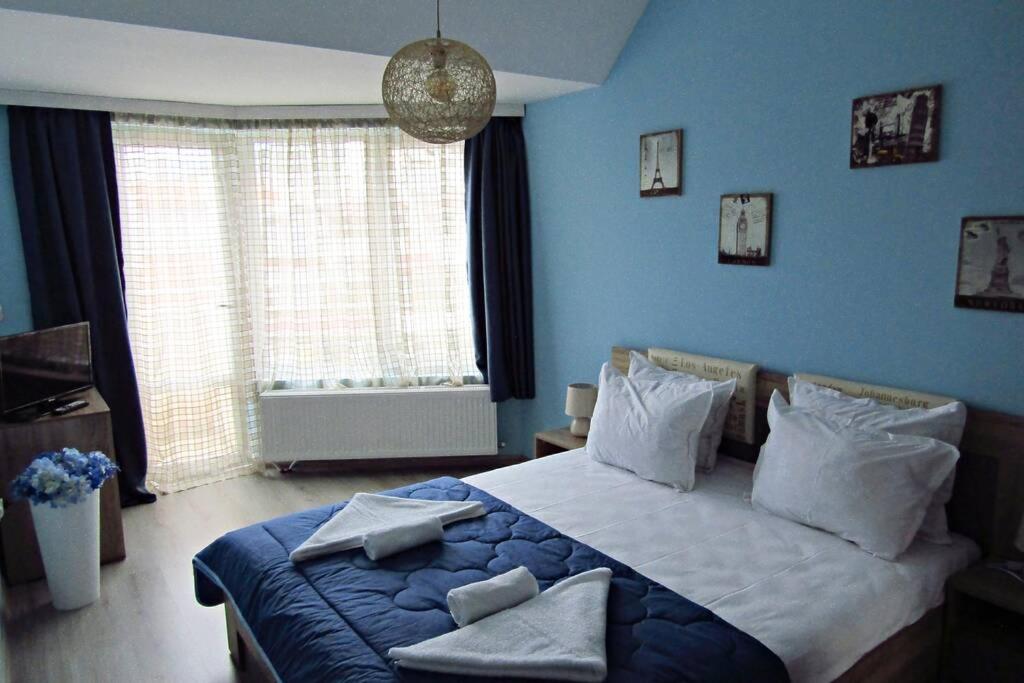 Apartment with Terrace photo 1