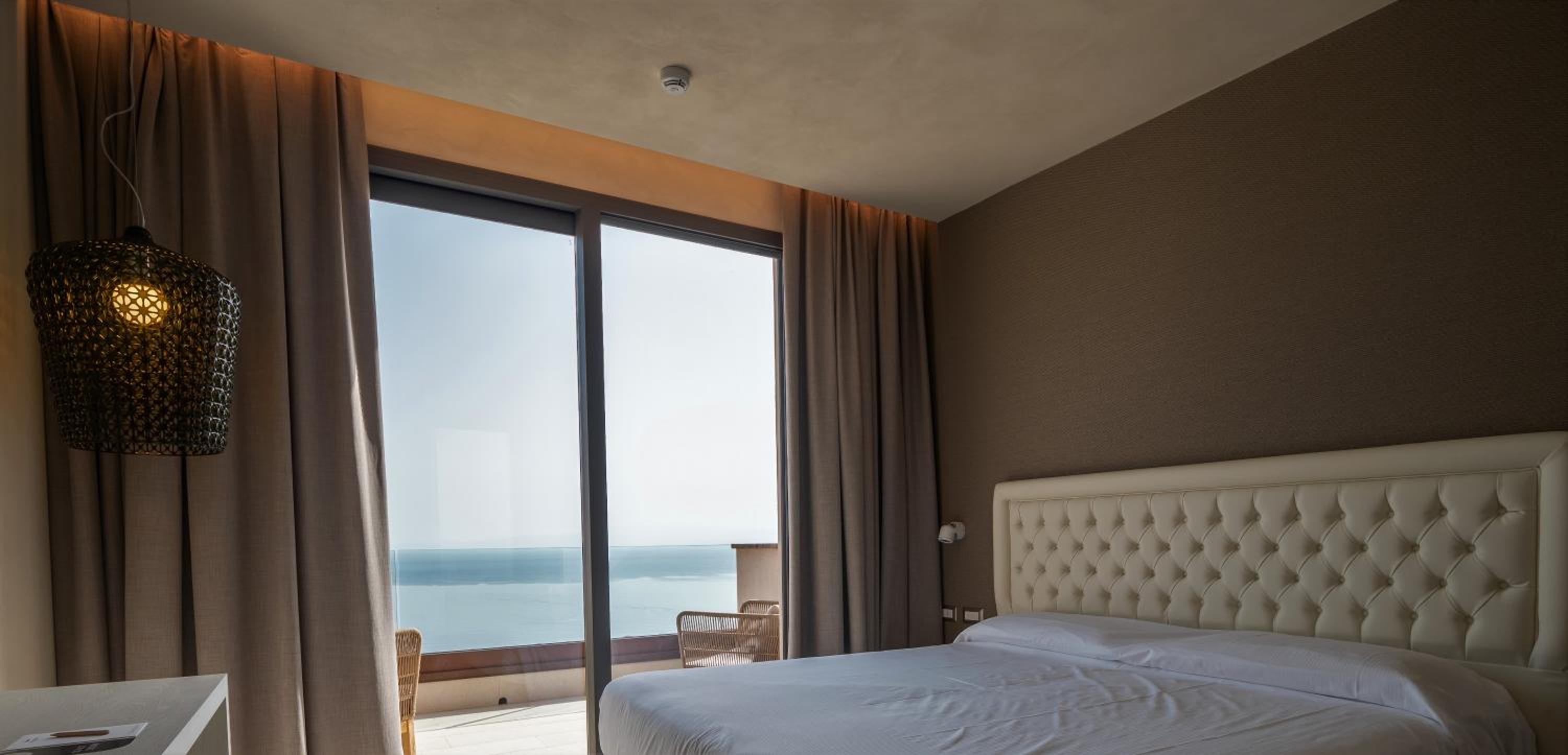 Double Room - Attic with Sea View photo 3