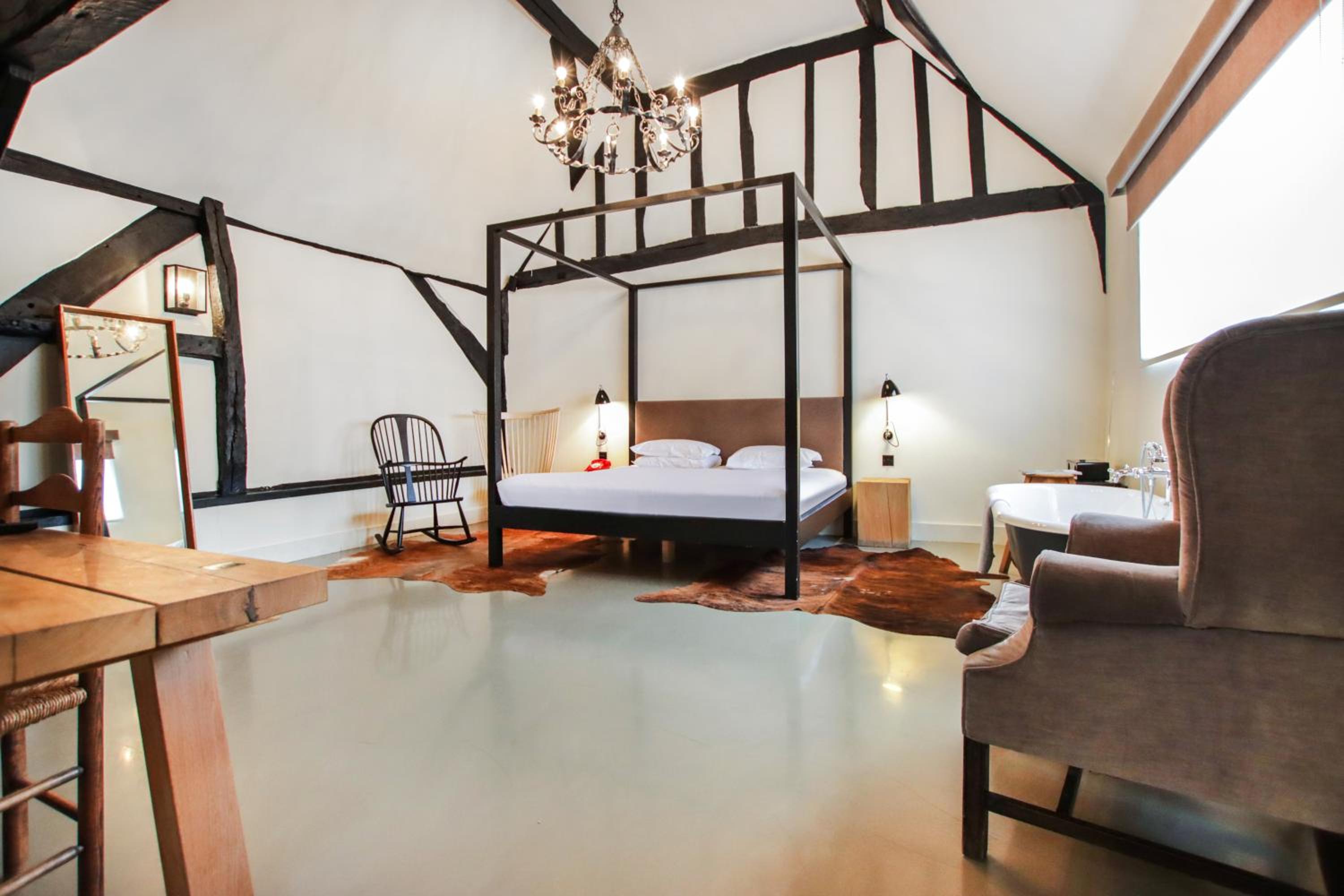 Courtyard Suite photo 1