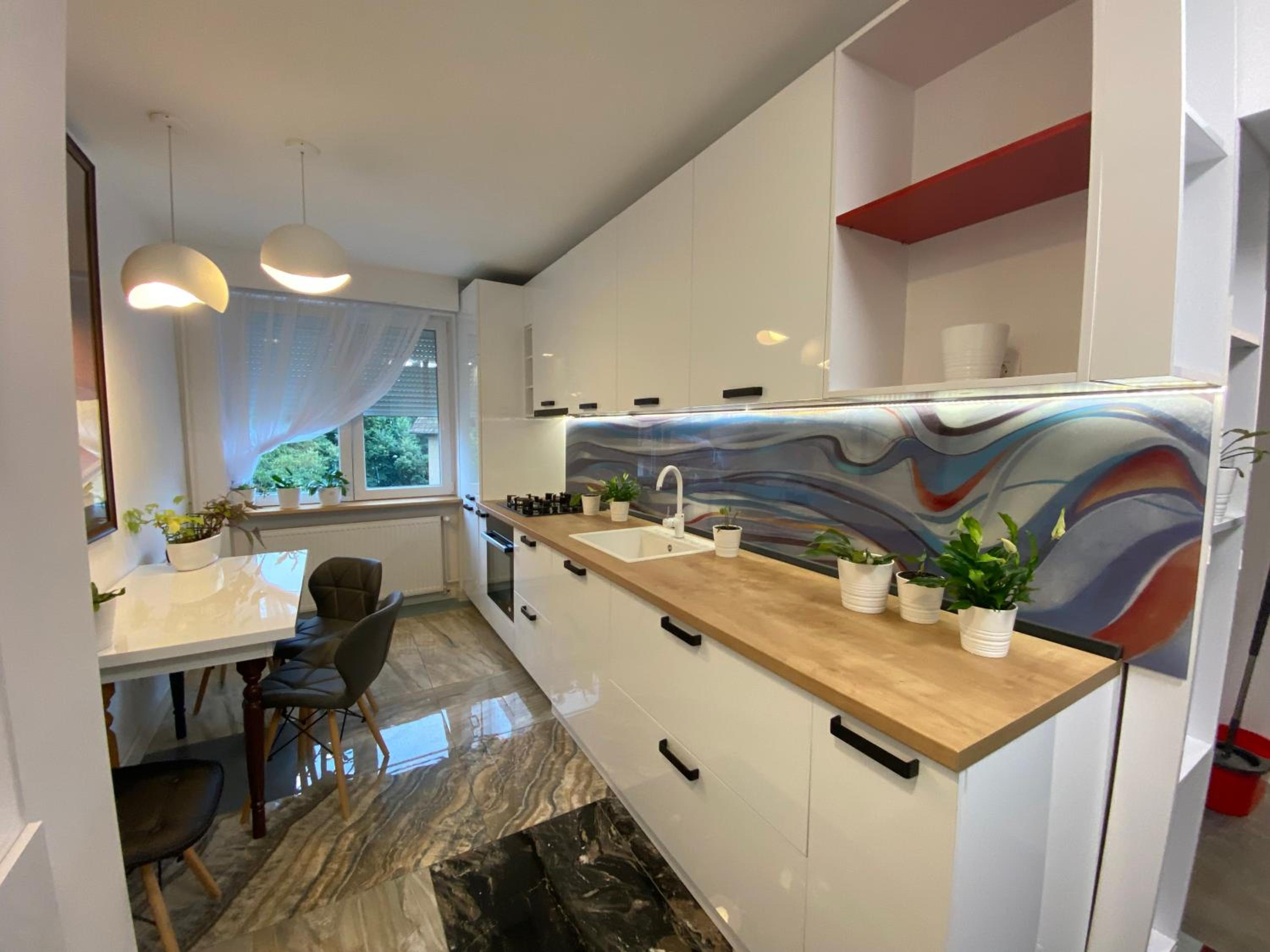Two-Bedroom Apartment - Photo 2