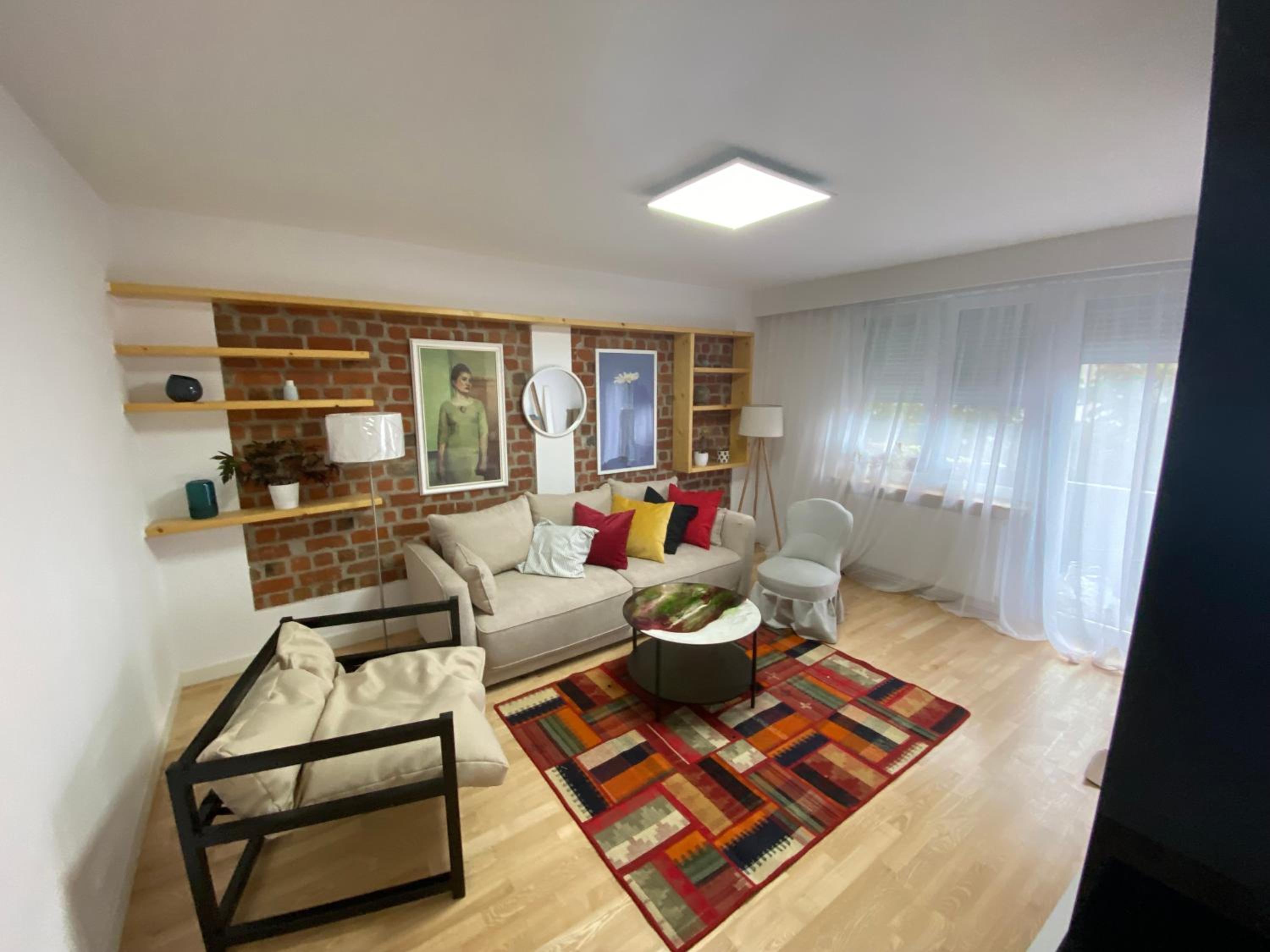 Two-Bedroom Apartment - Photo 9