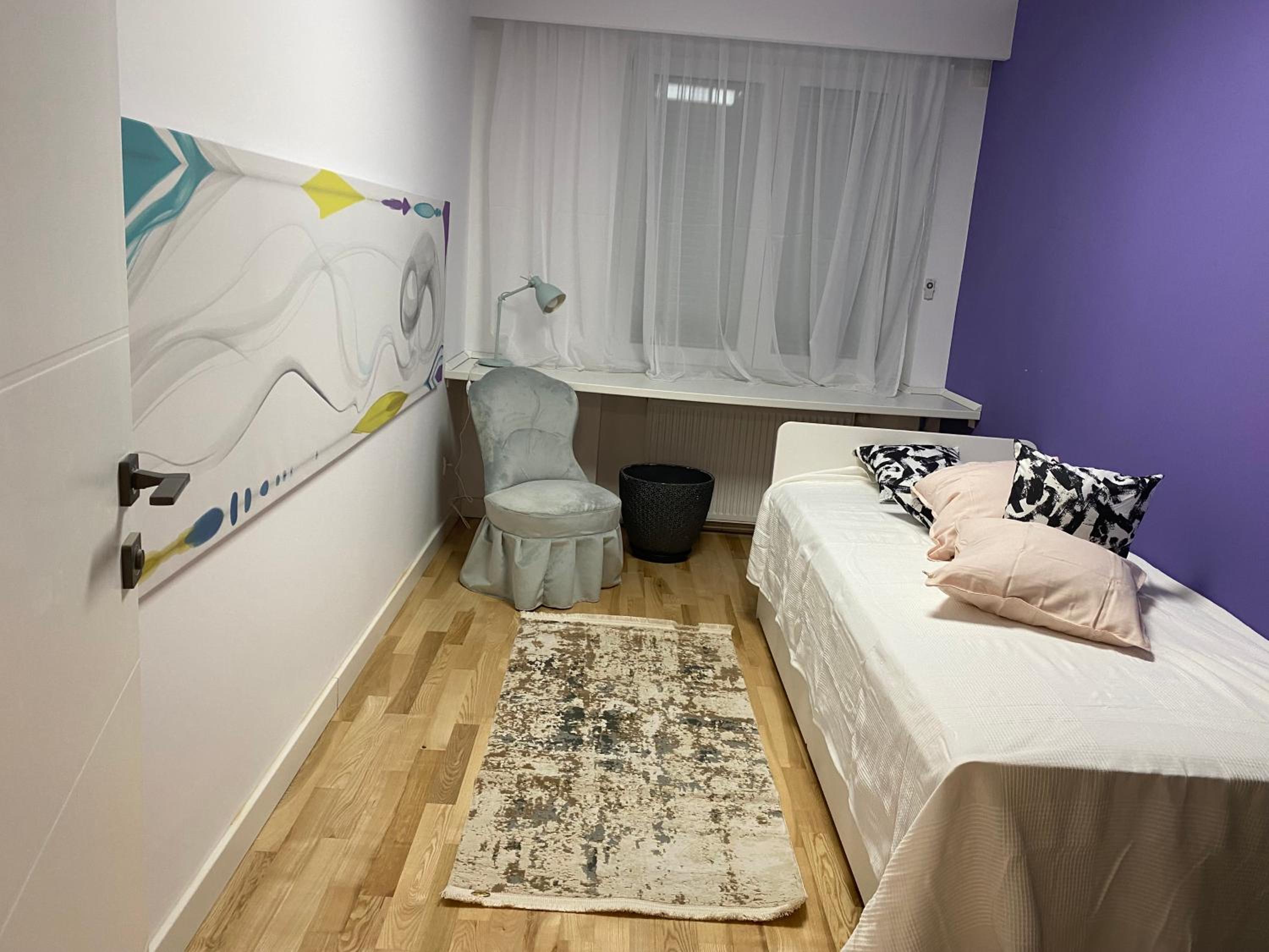 Two-Bedroom Apartment - Photo 21
