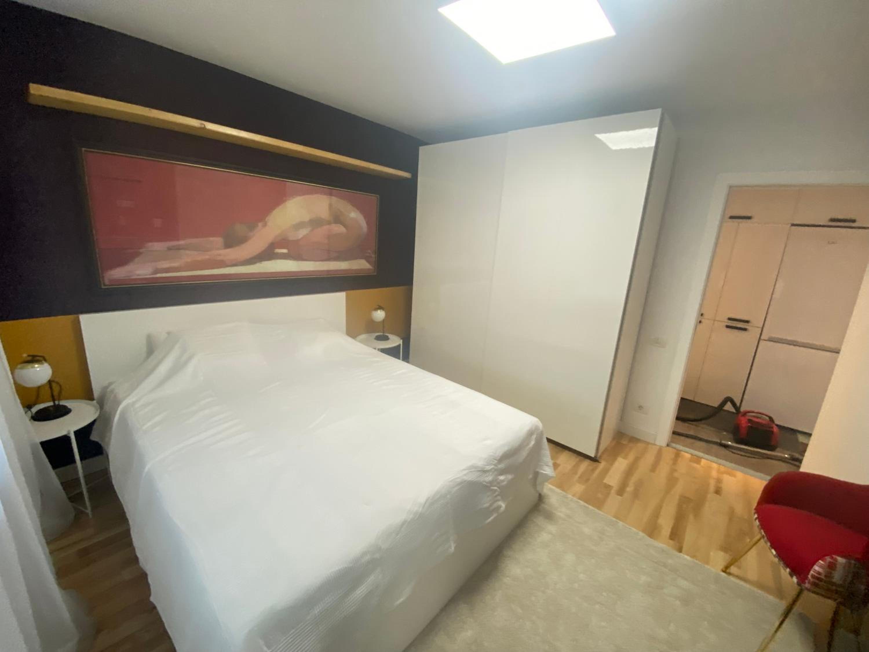 Two-Bedroom Apartment - Photo 23