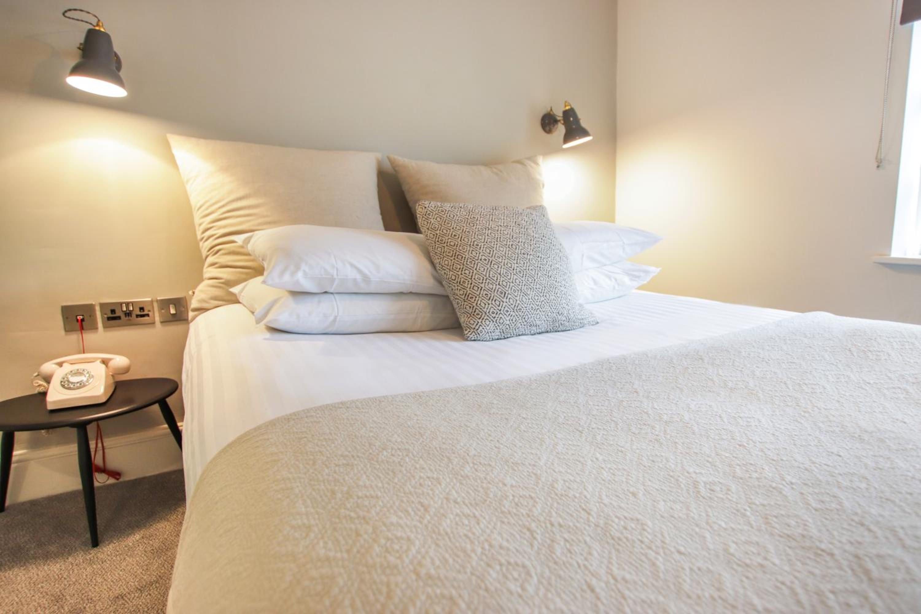 Double Room - Bailey photo 1