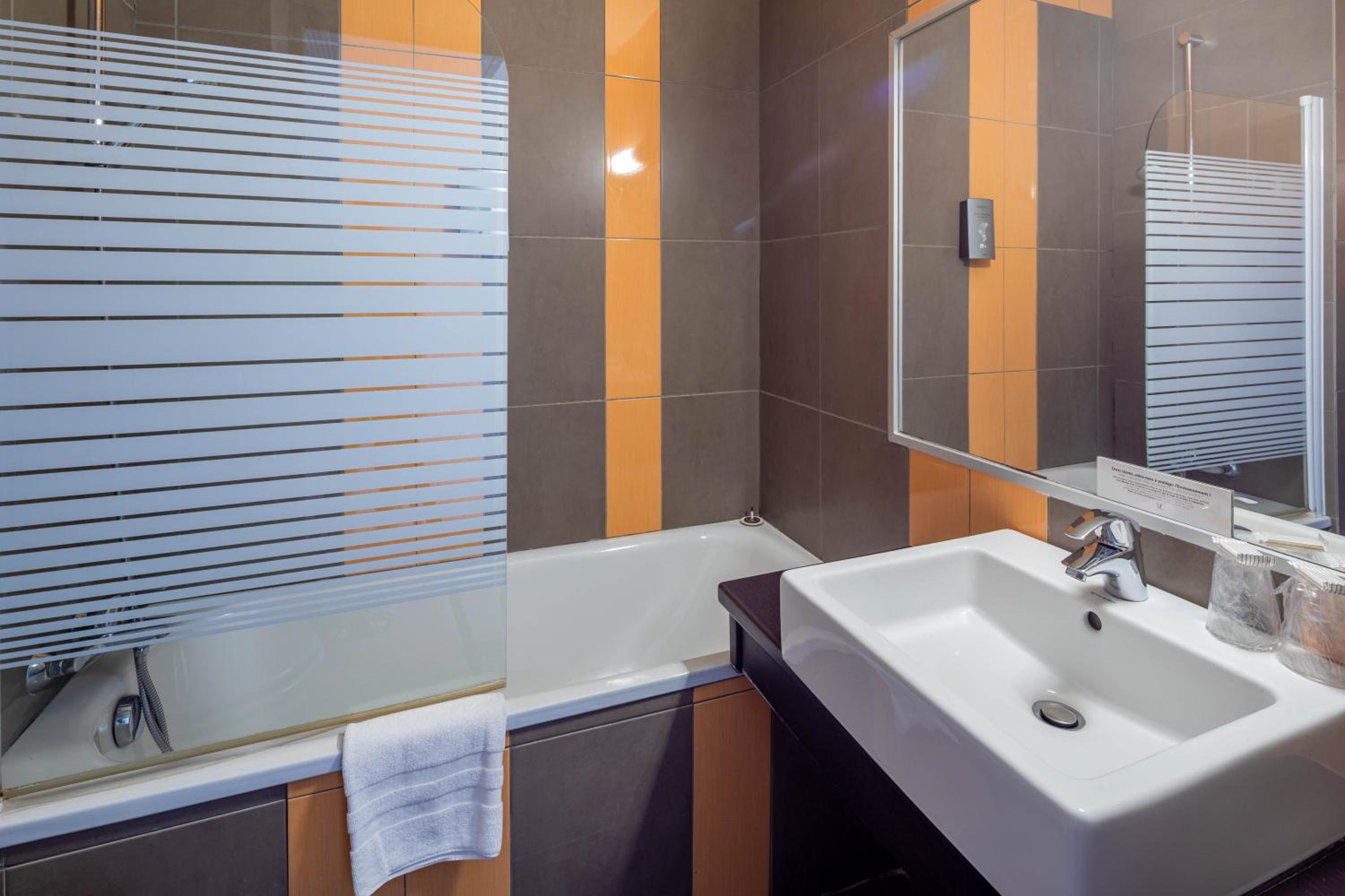 Superior Double Room - Photo 3
