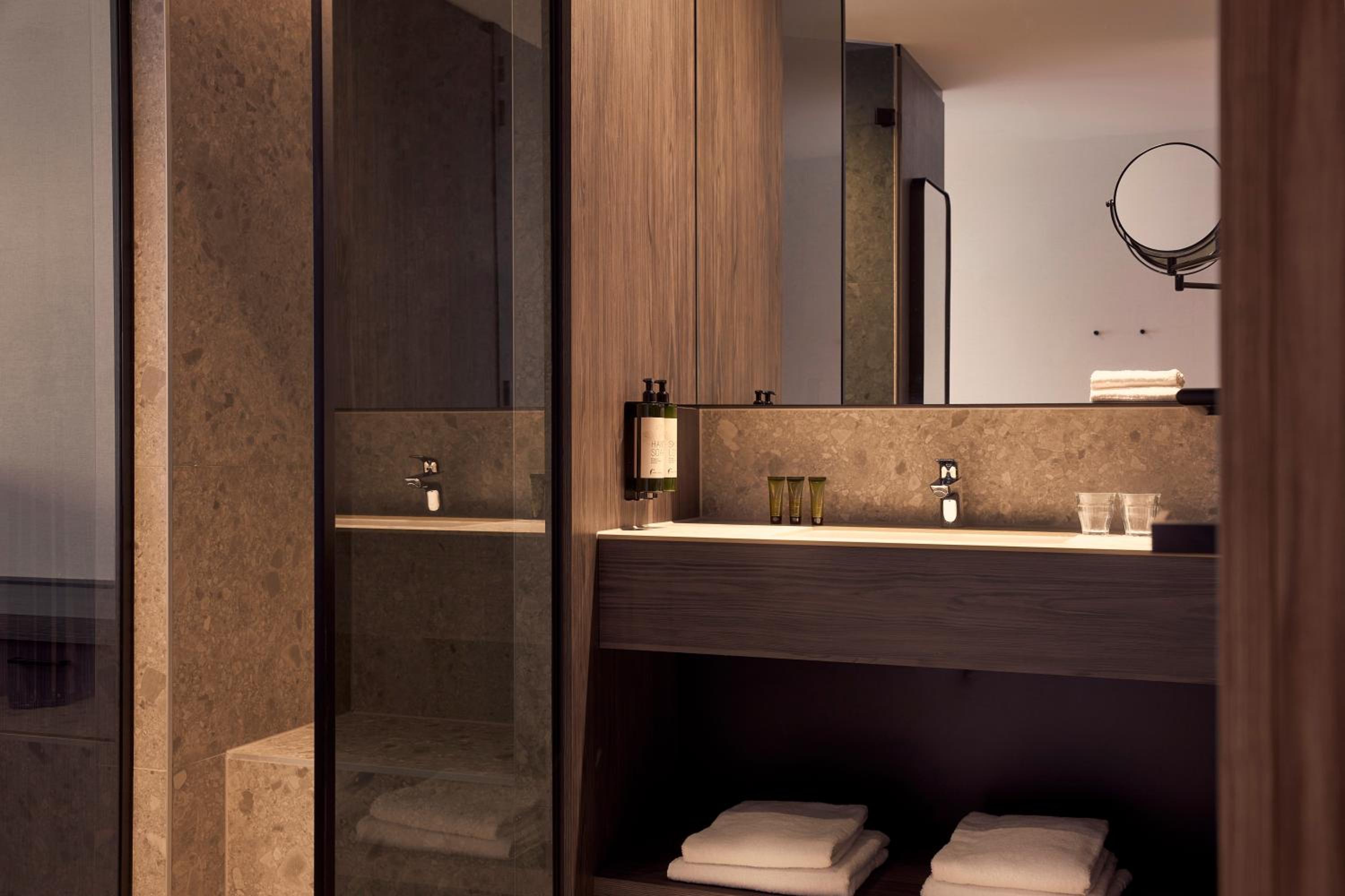 Executive Room - Photo 4