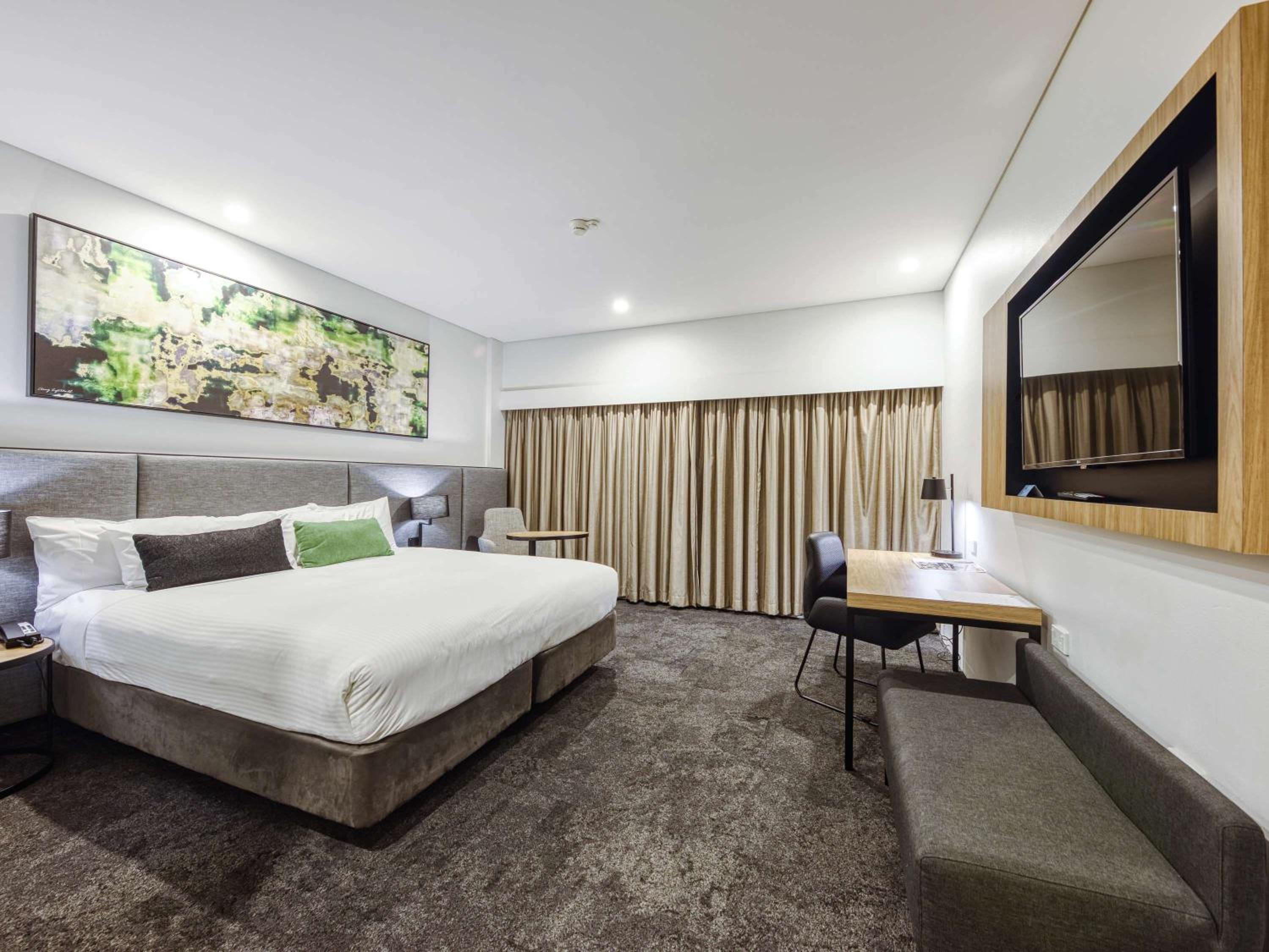 Superior King Room - Photo 8