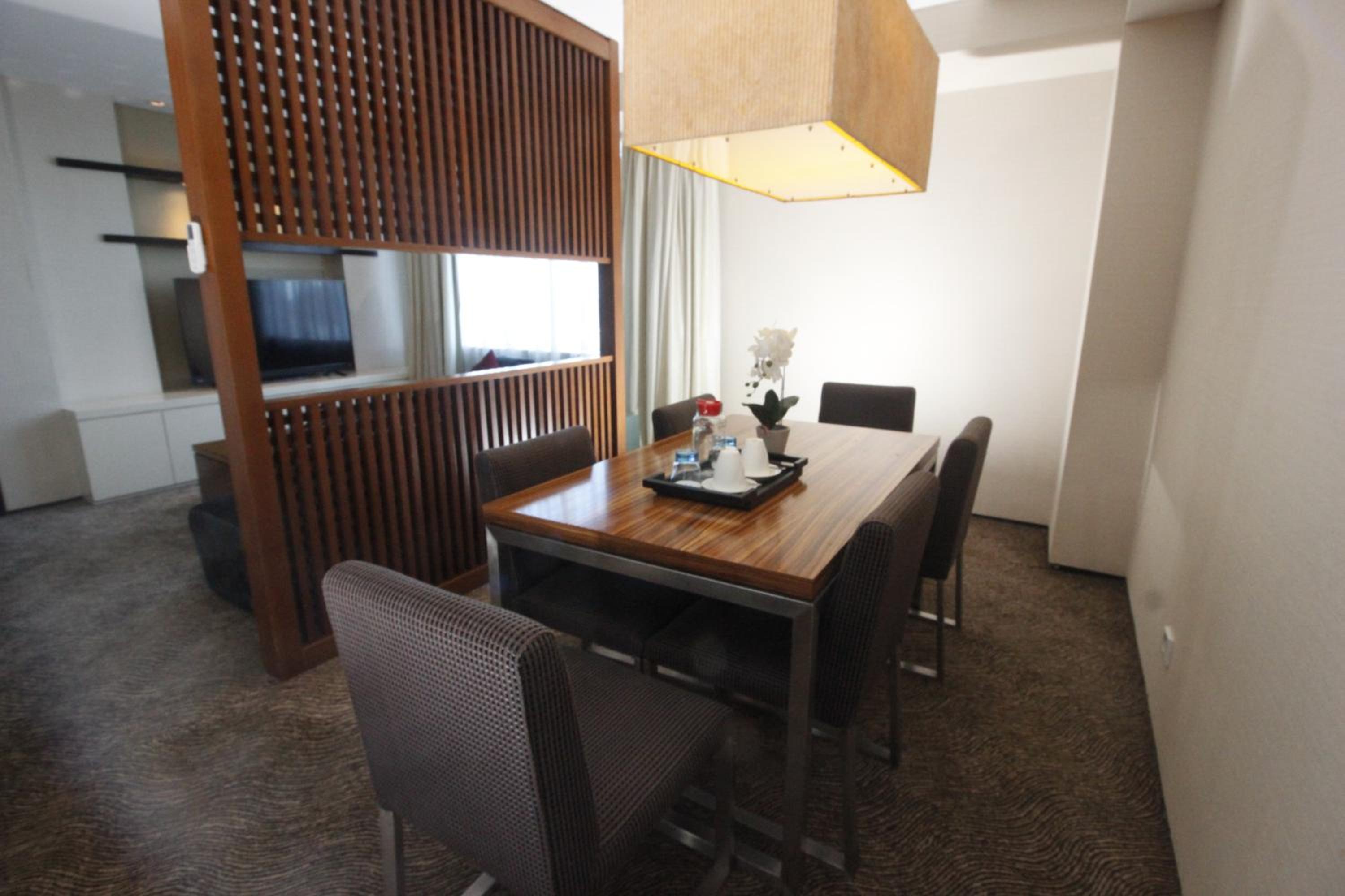Business King Suite - Photo 4