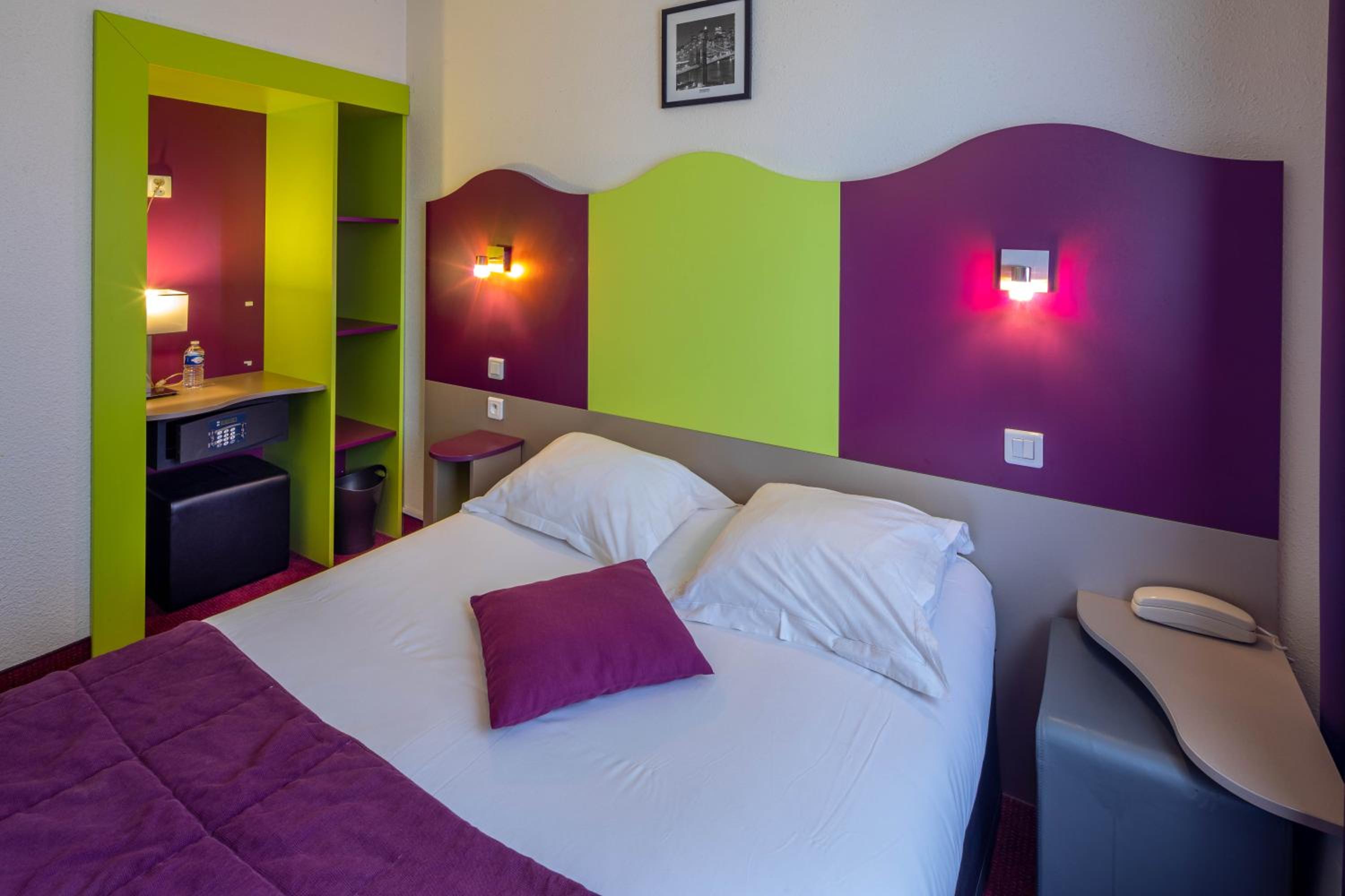 Two Adjacent Double Rooms  photo 2