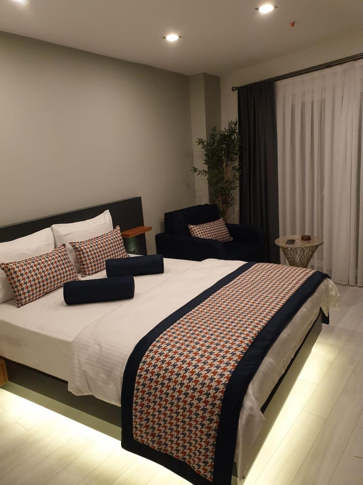 Deluxe Triple Room photo 2