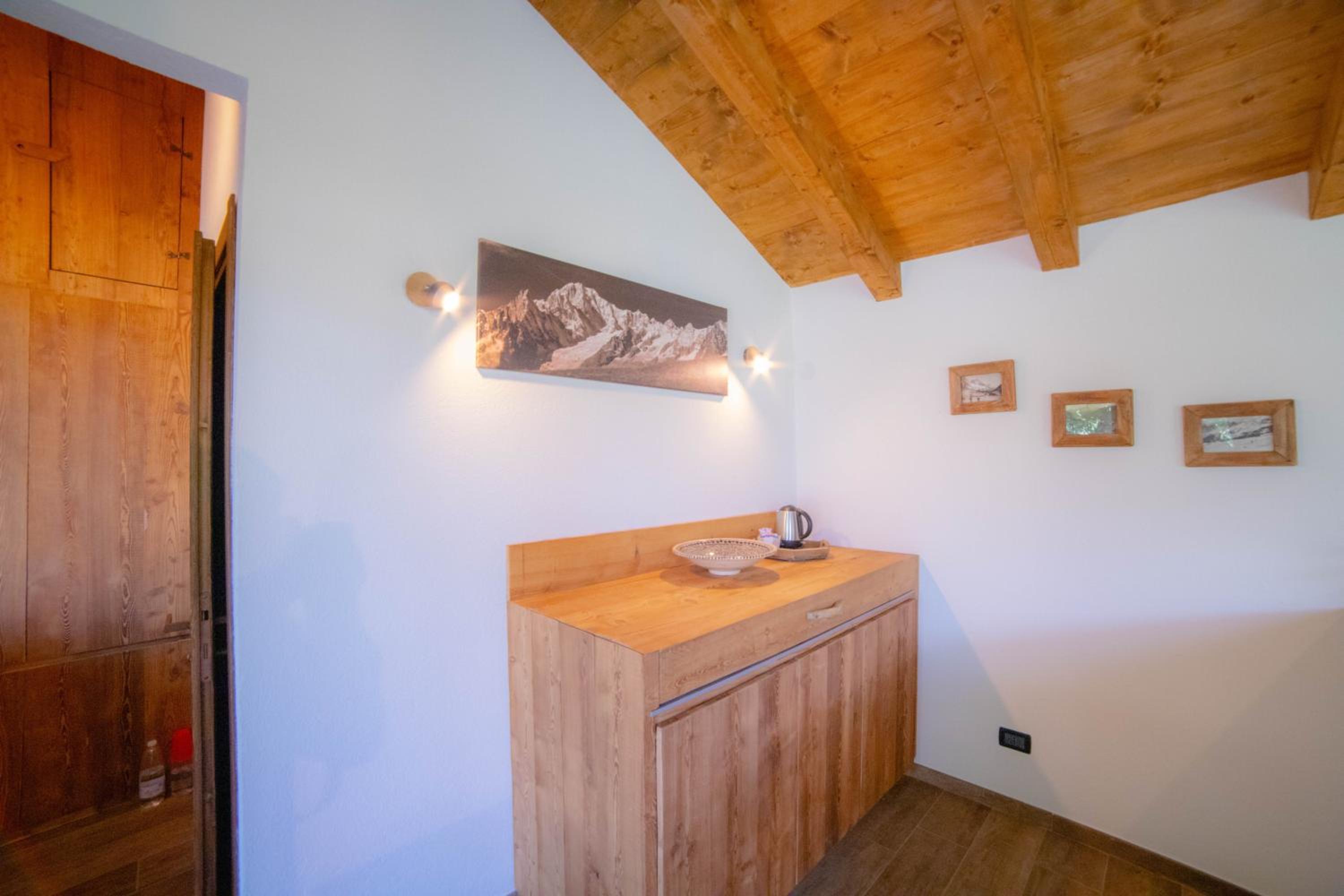 Suite - Photo 3