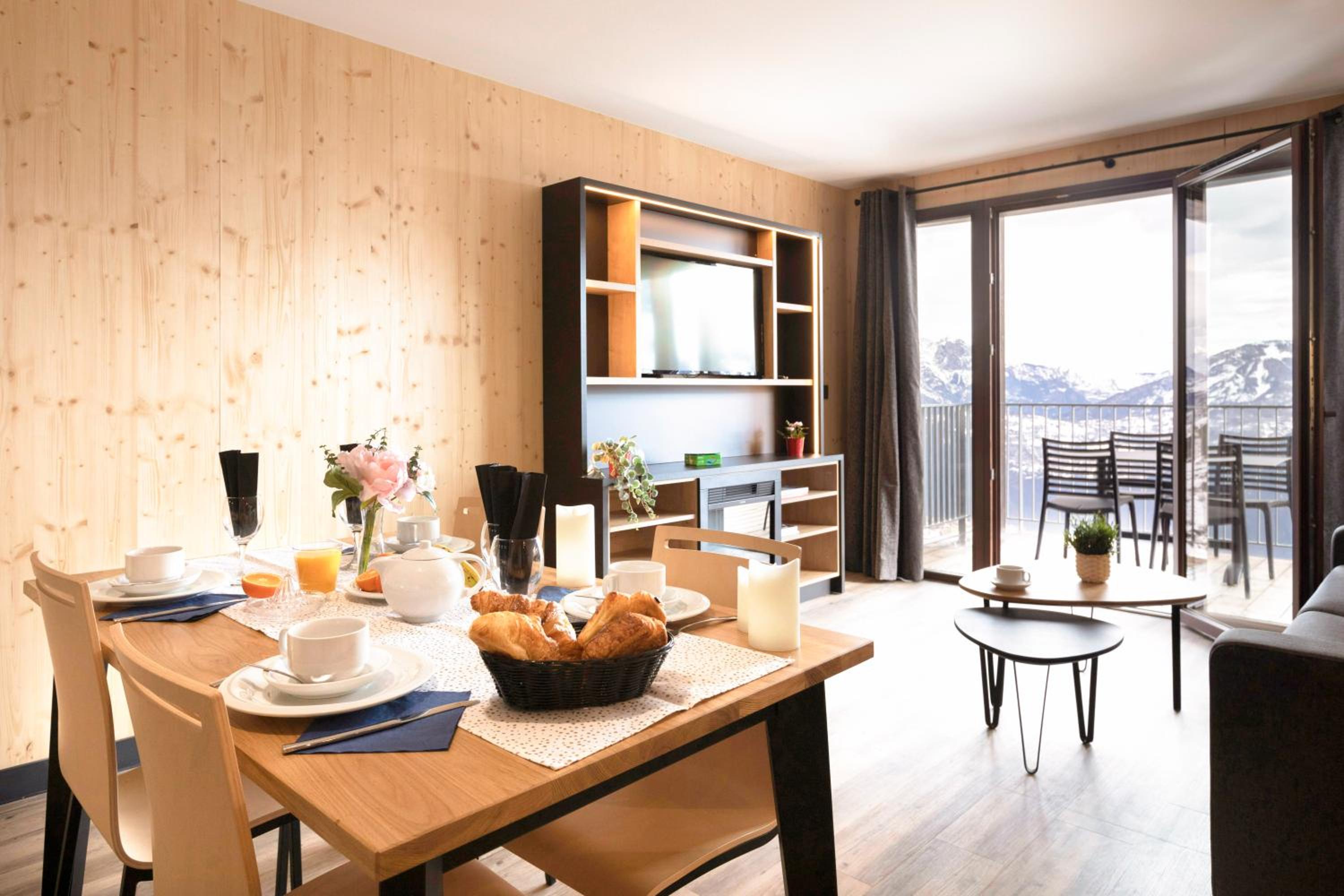 One-Bedroom Comfort Apartment - 4 Persons photo 2