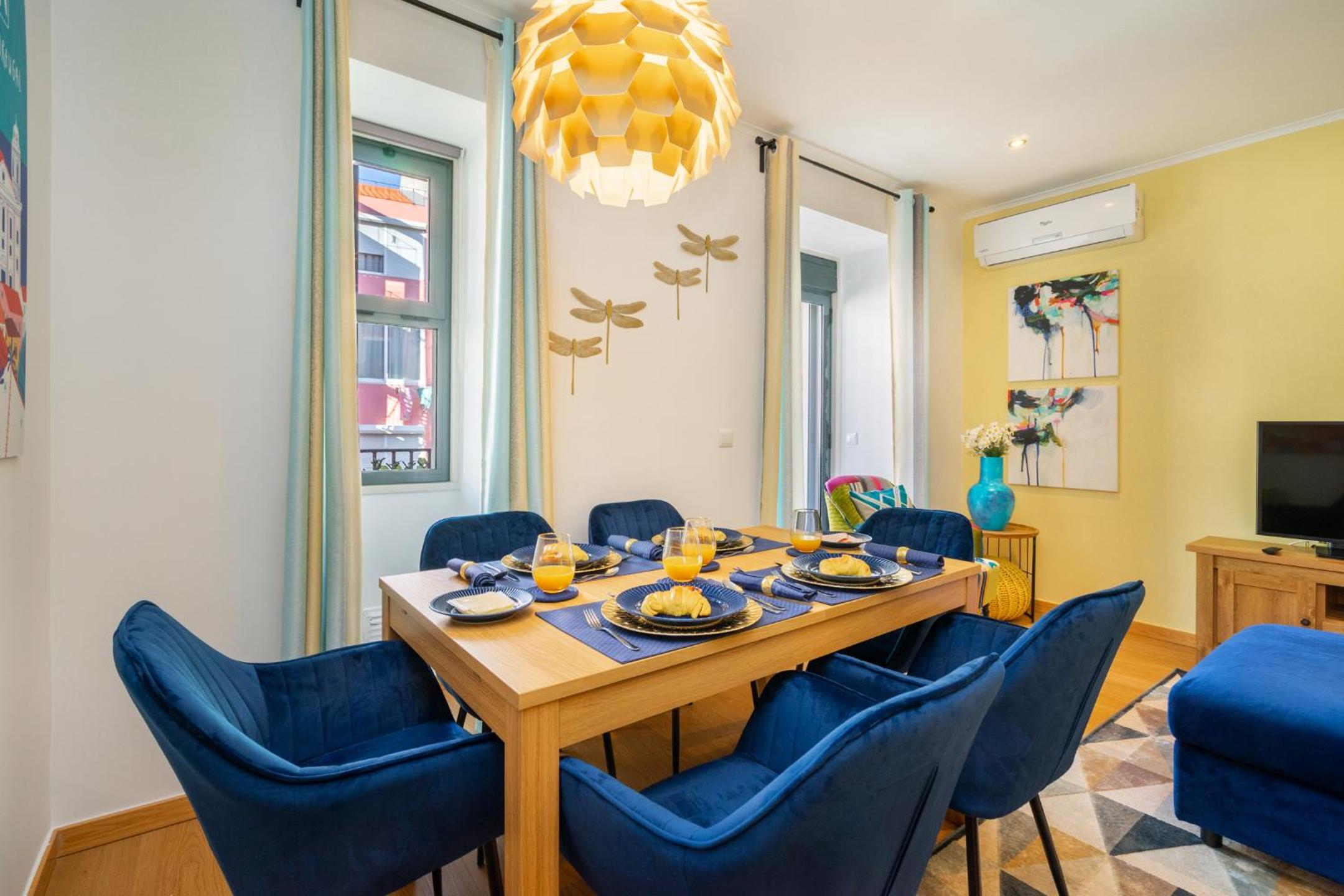 Two-Bedroom Apartment - Photo 16