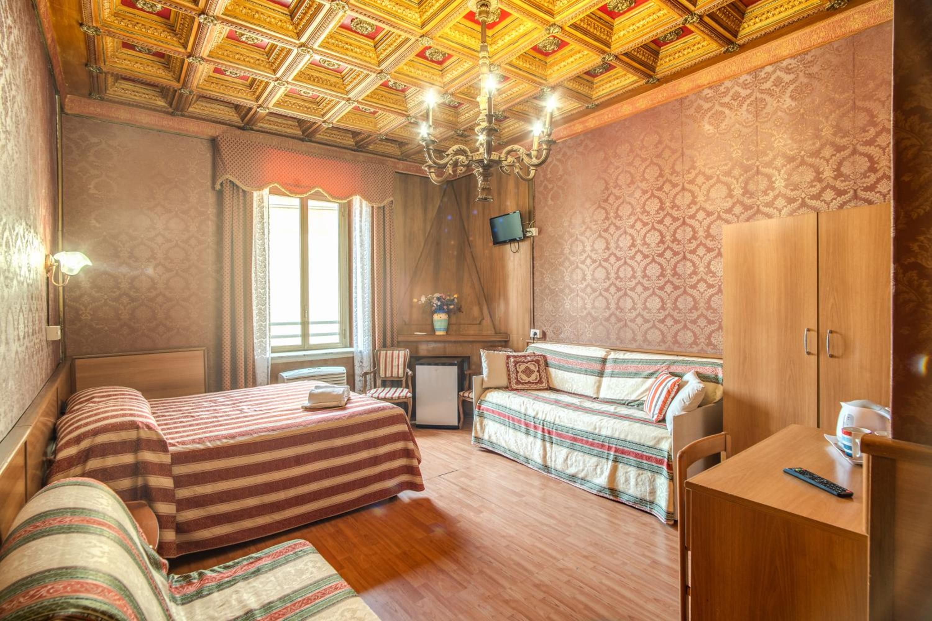 Triple Room With Private Bathroom