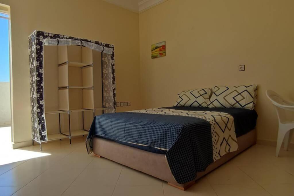 One-Bedroom Apartment photo 3