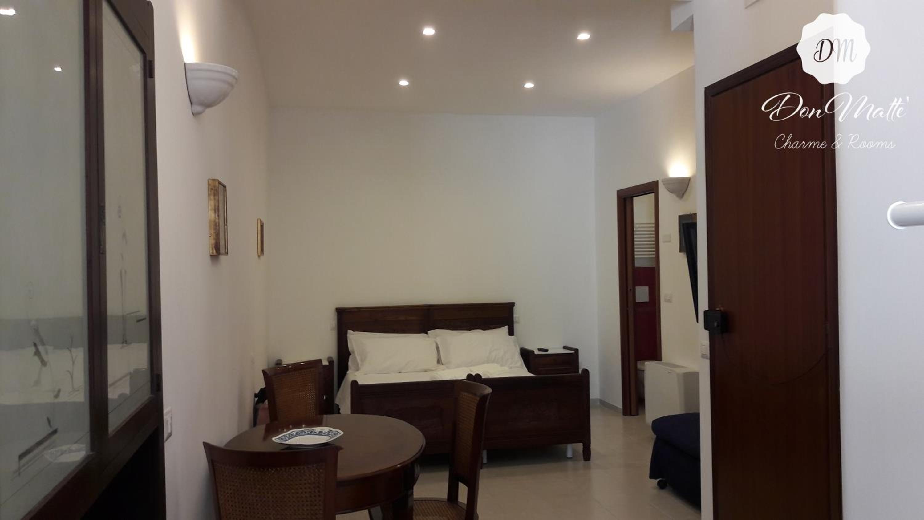 Deluxe Double Room - Photo 1