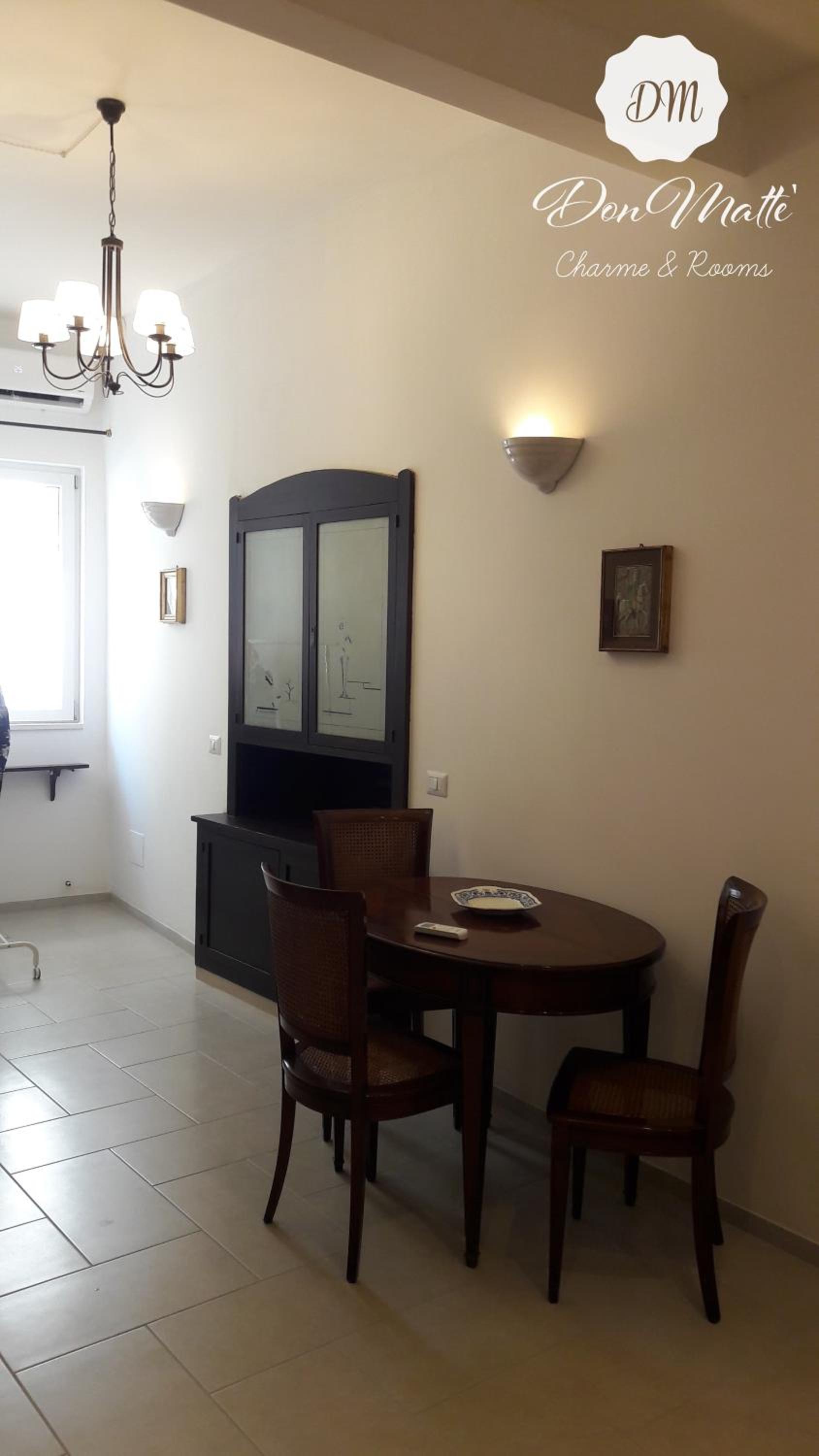 Deluxe Double Room - Photo 15