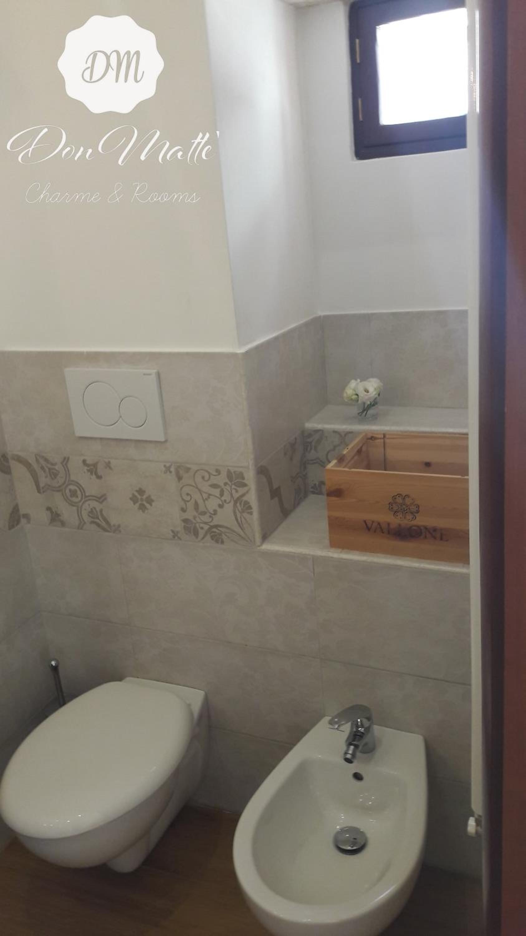 Deluxe Double Room with Balcony photo 3
