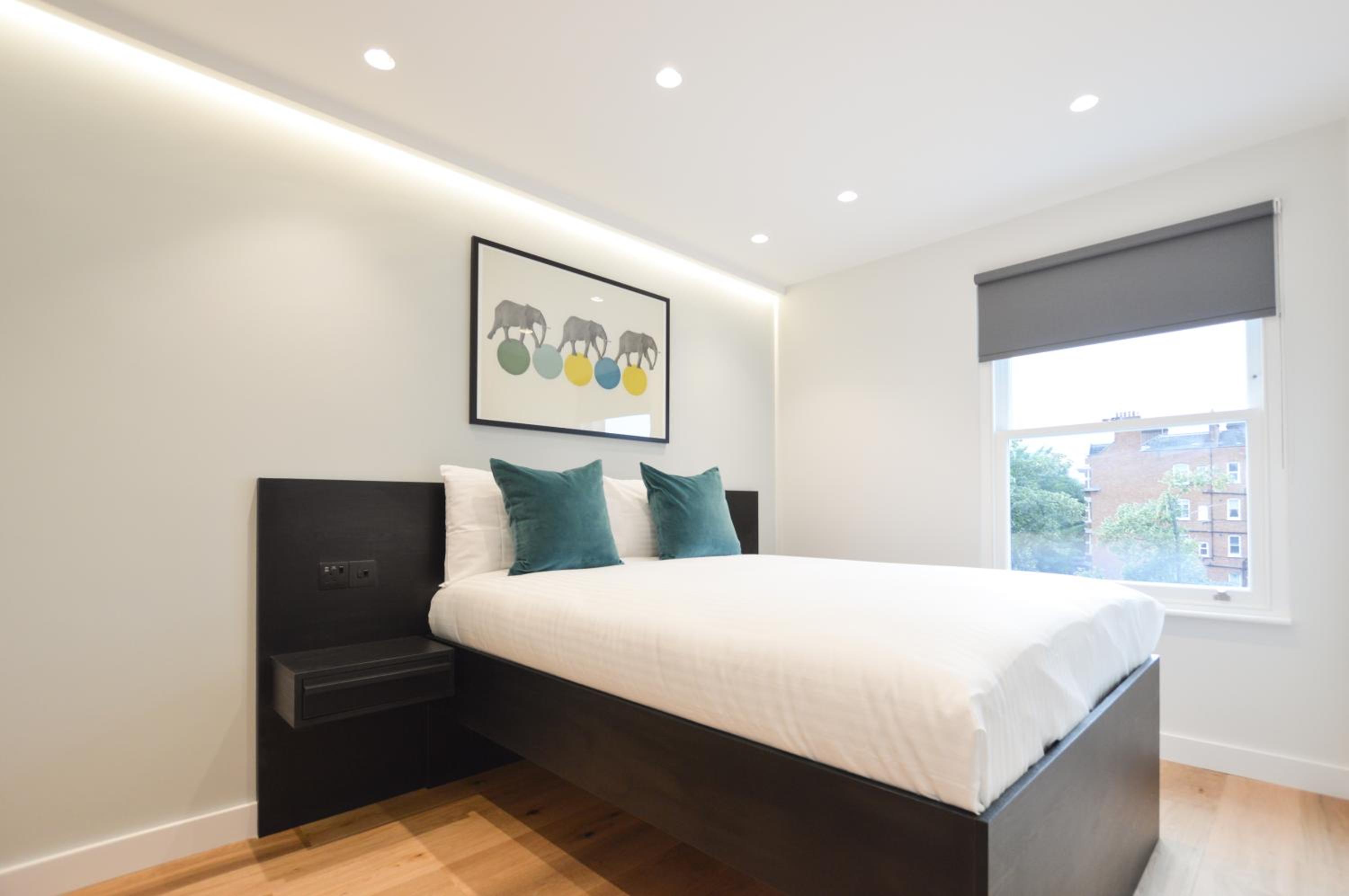 Top Floor One Bedroom Apartments photo 1