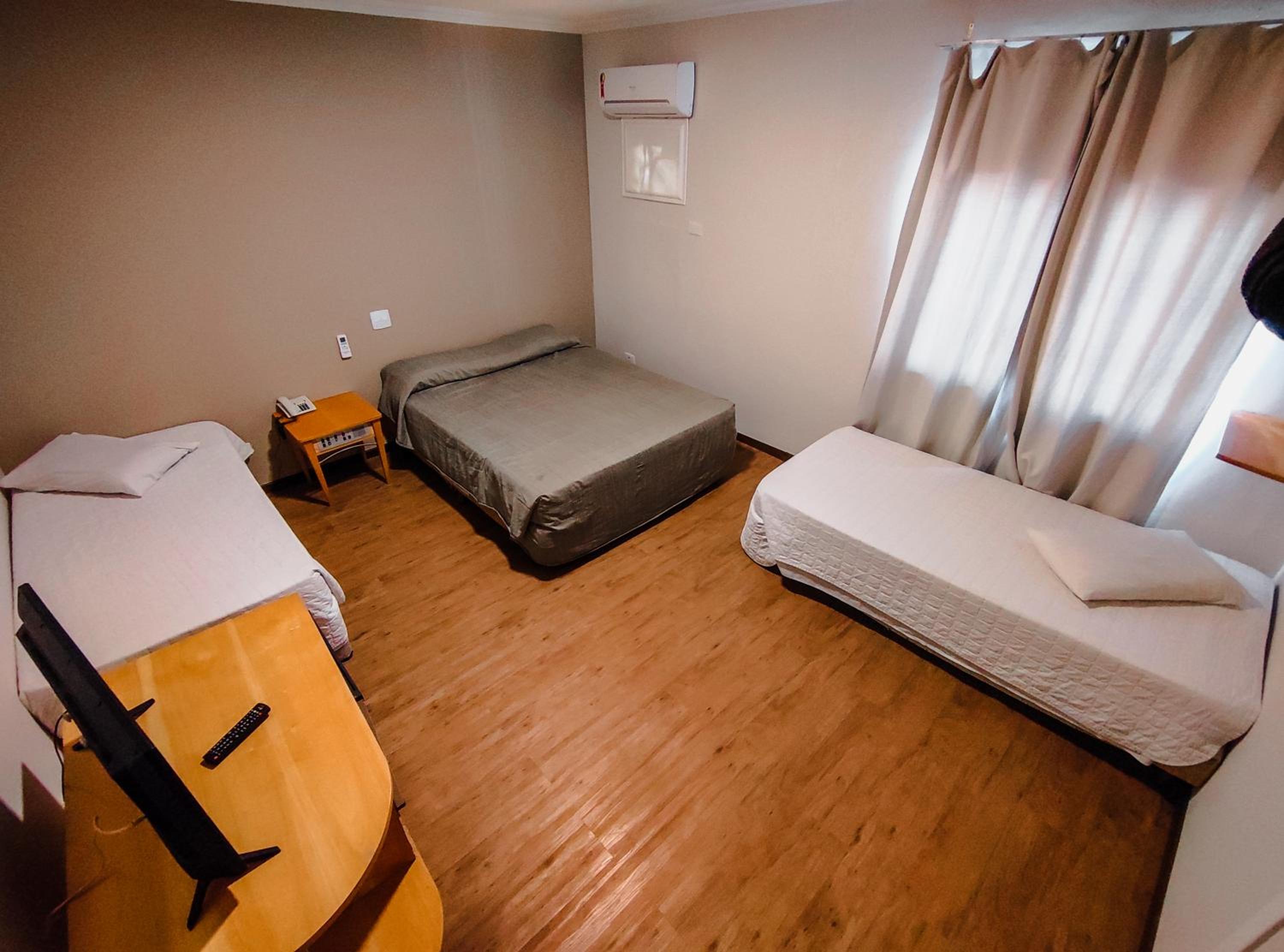 Superior Quadruple Room - Photo 4