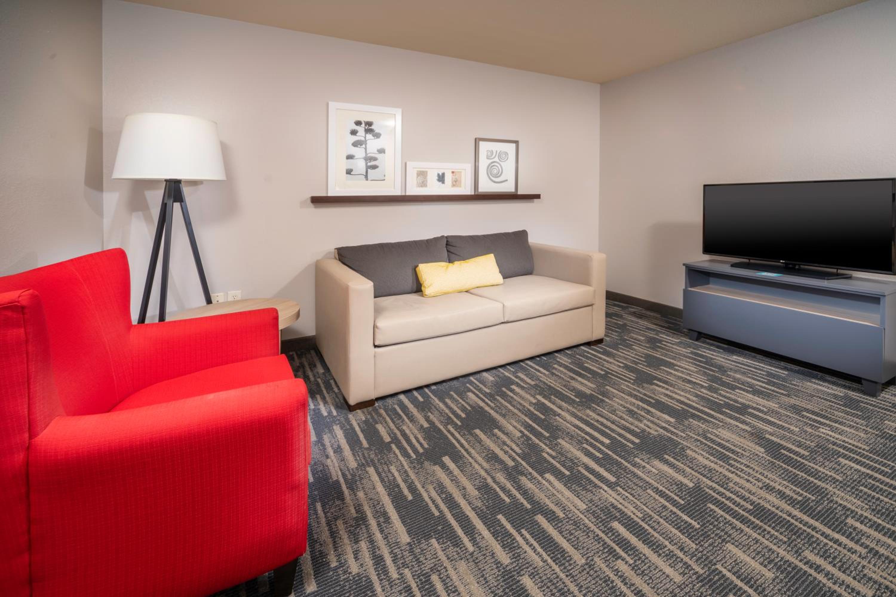 One-Bedroom Suite with Sofa Bed - Non-Smoking - Photo 4