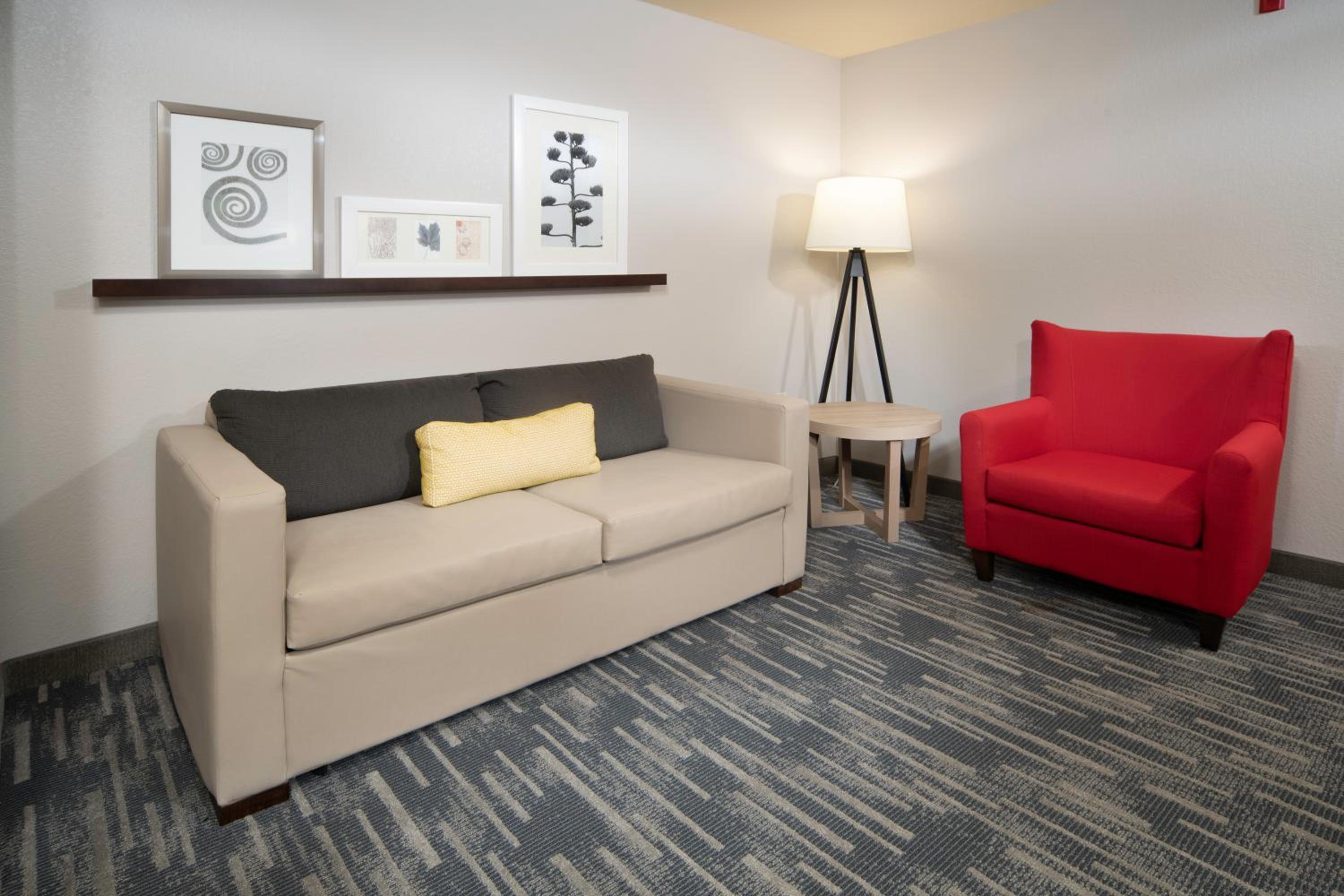One-Bedroom Suite with Sofa Bed - Non-Smoking - Photo 14