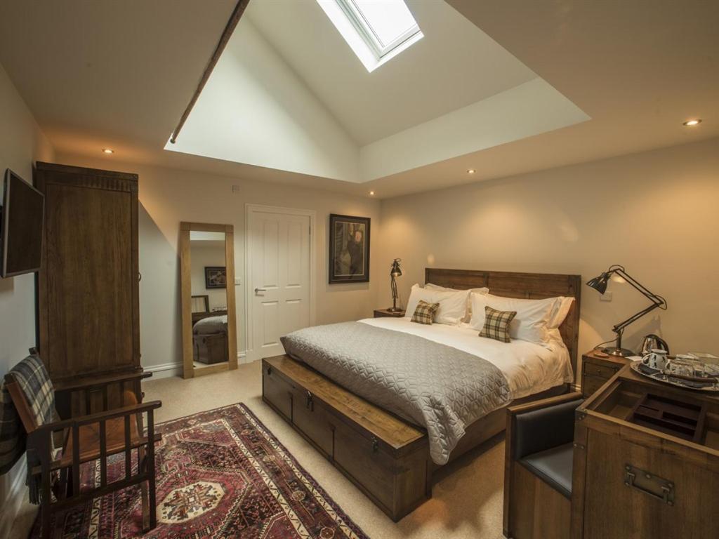 Deluxe King Room - Photo 6