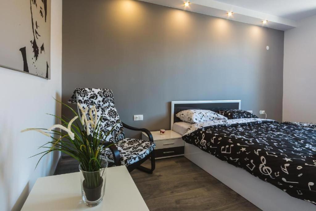 Standard Double Room photo 2