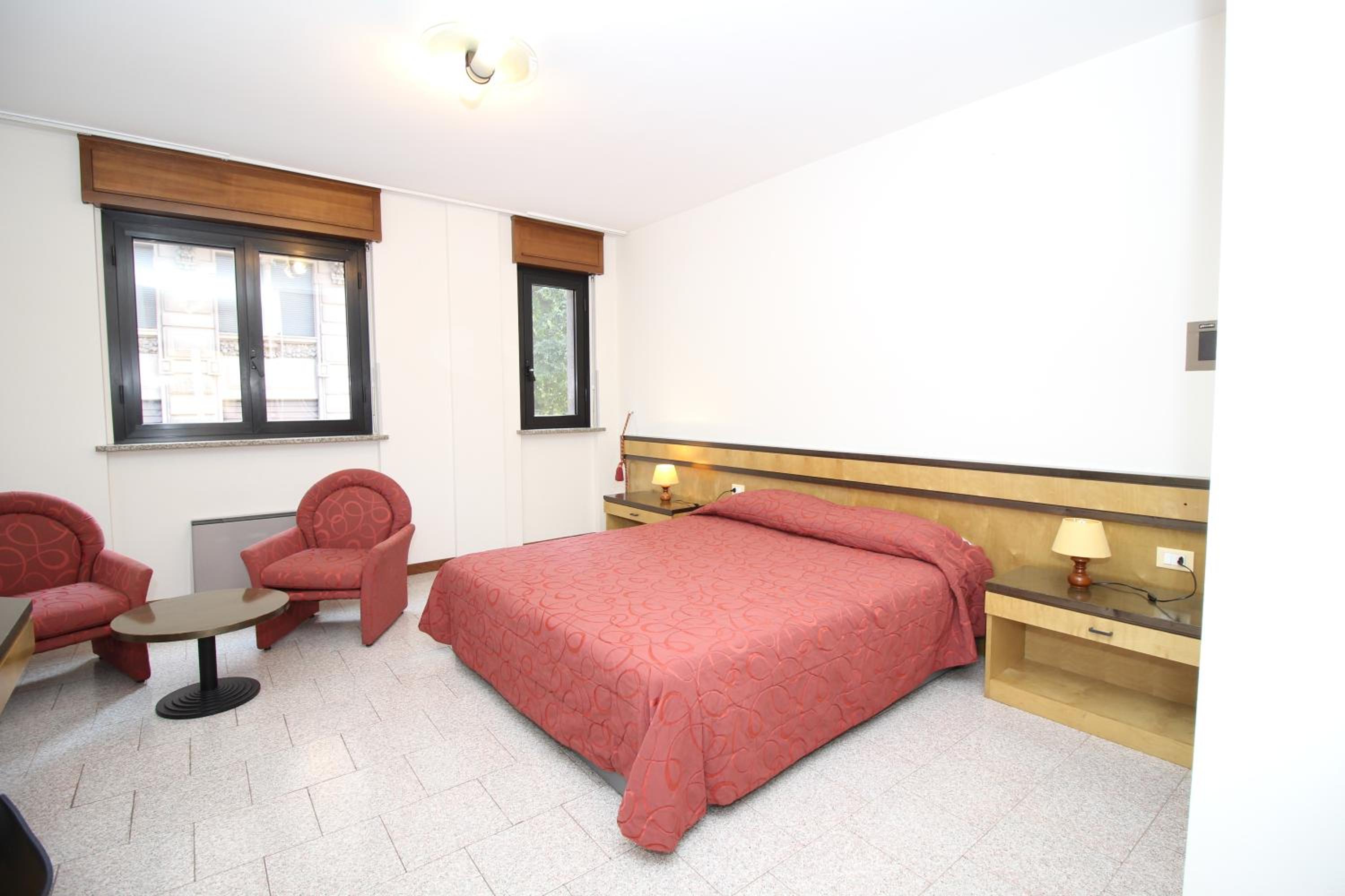 Triple Room - Photo 6
