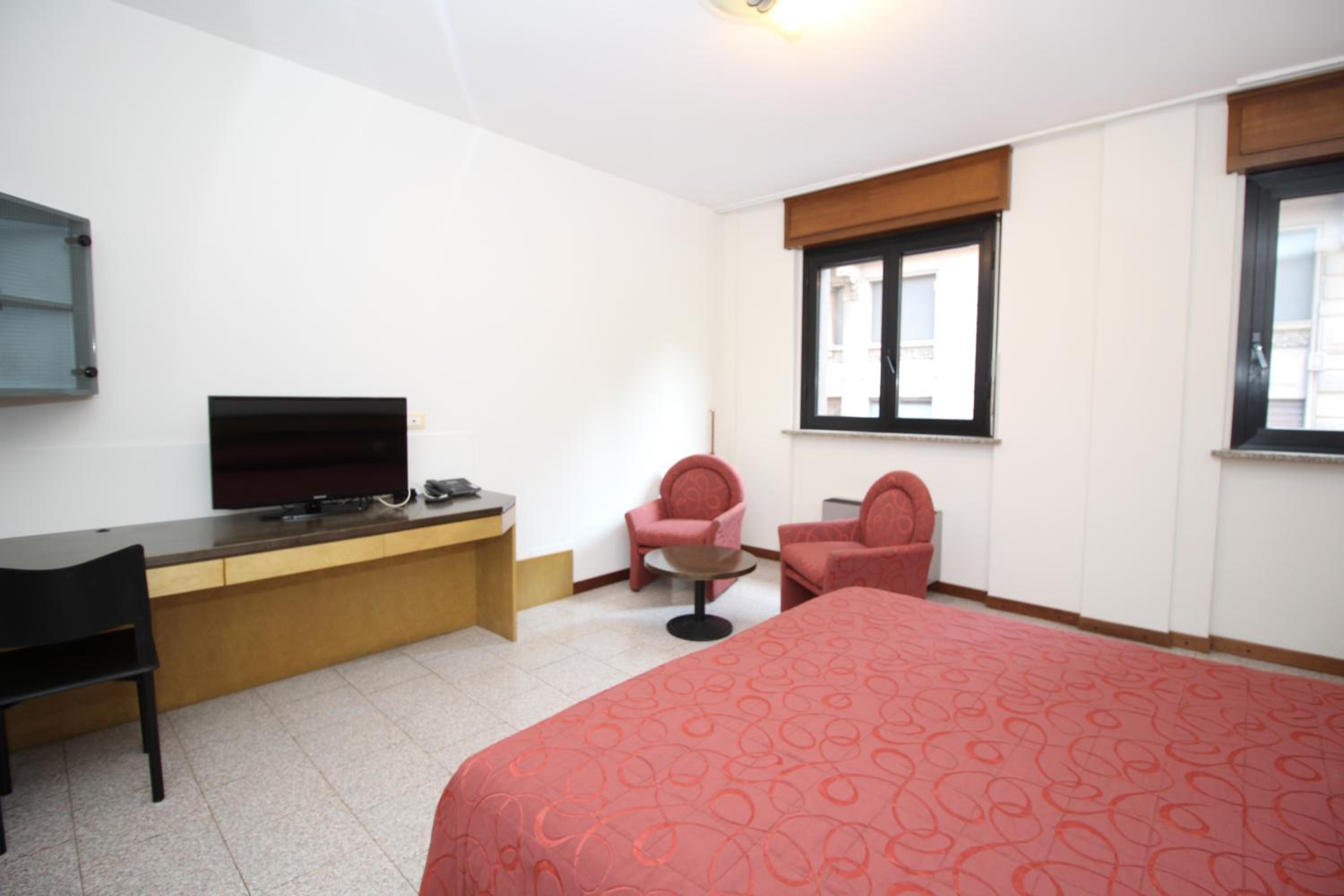 Triple Room - Photo 14